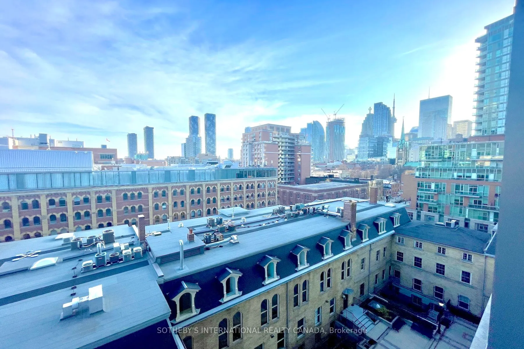 105 George Street, #706