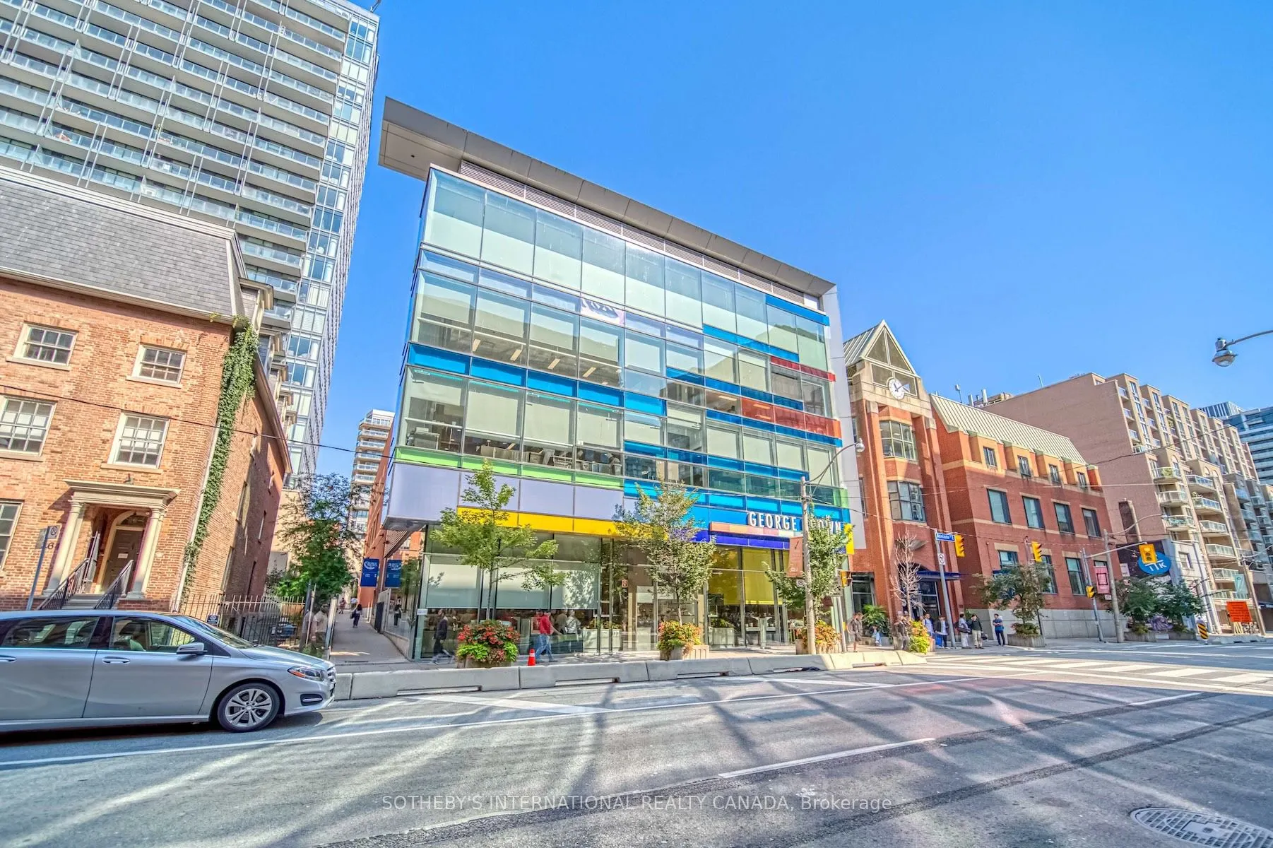 105 George Street, #706