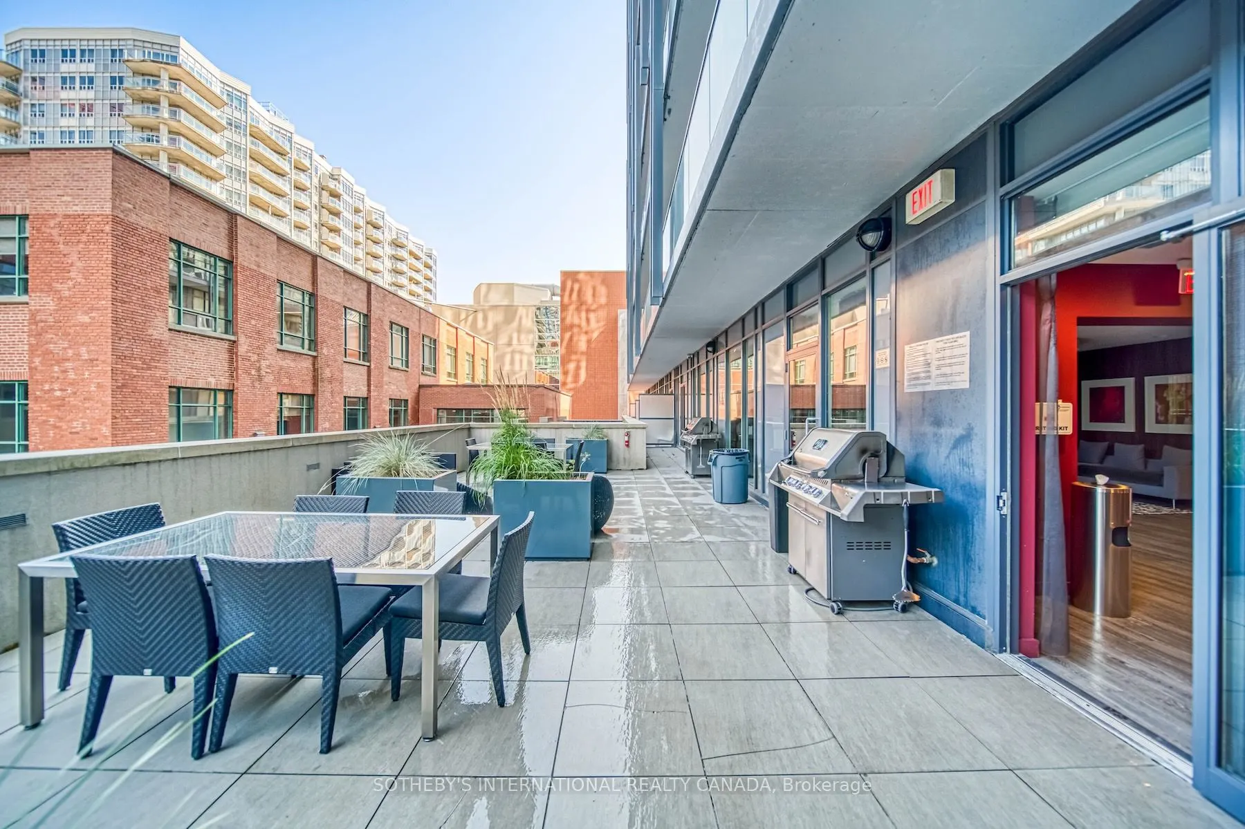 105 George Street, #706