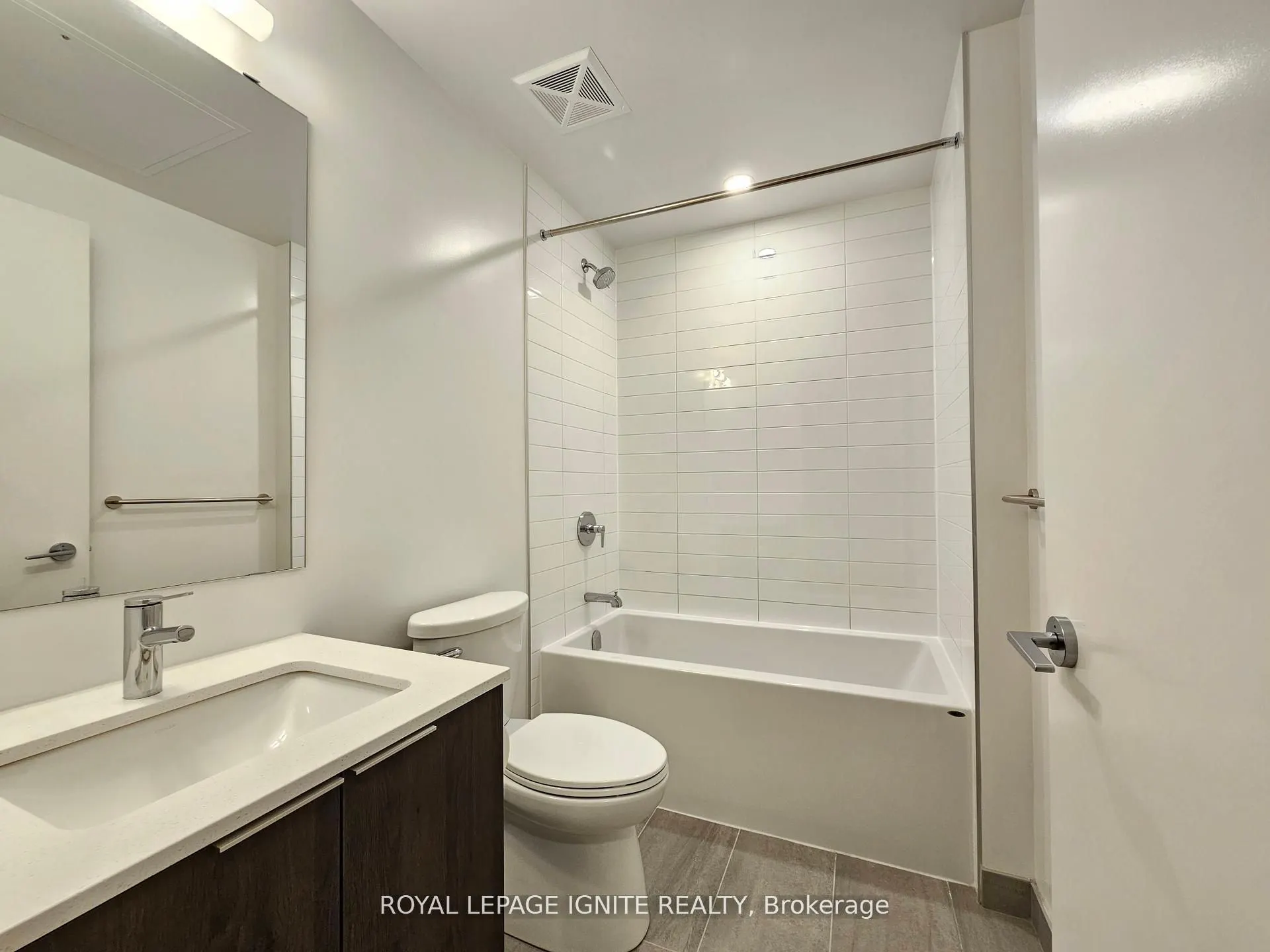 357 King Street W, #504