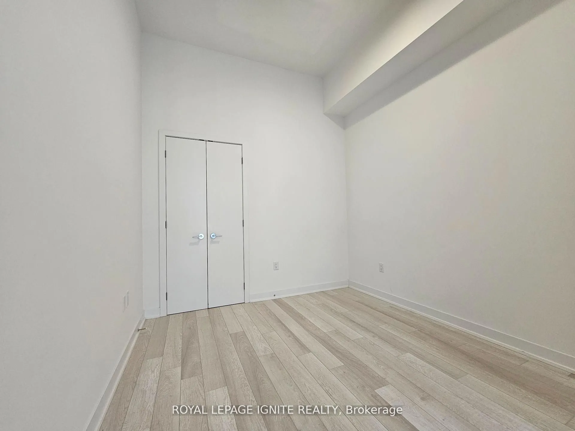 357 King Street W, #504