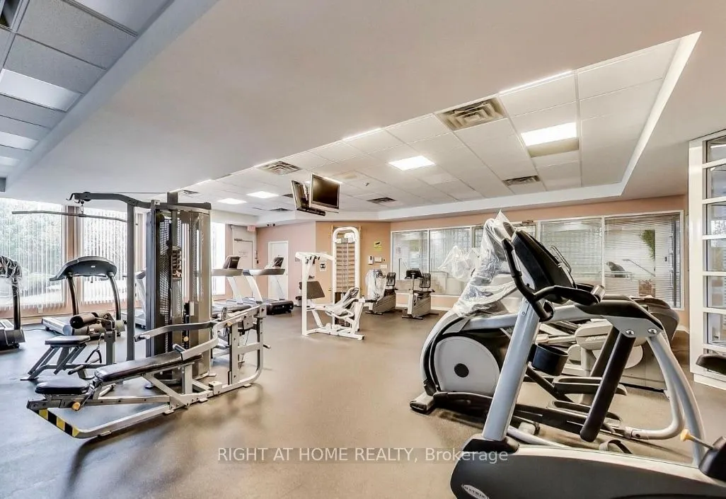 5 Concorde Place, #2910