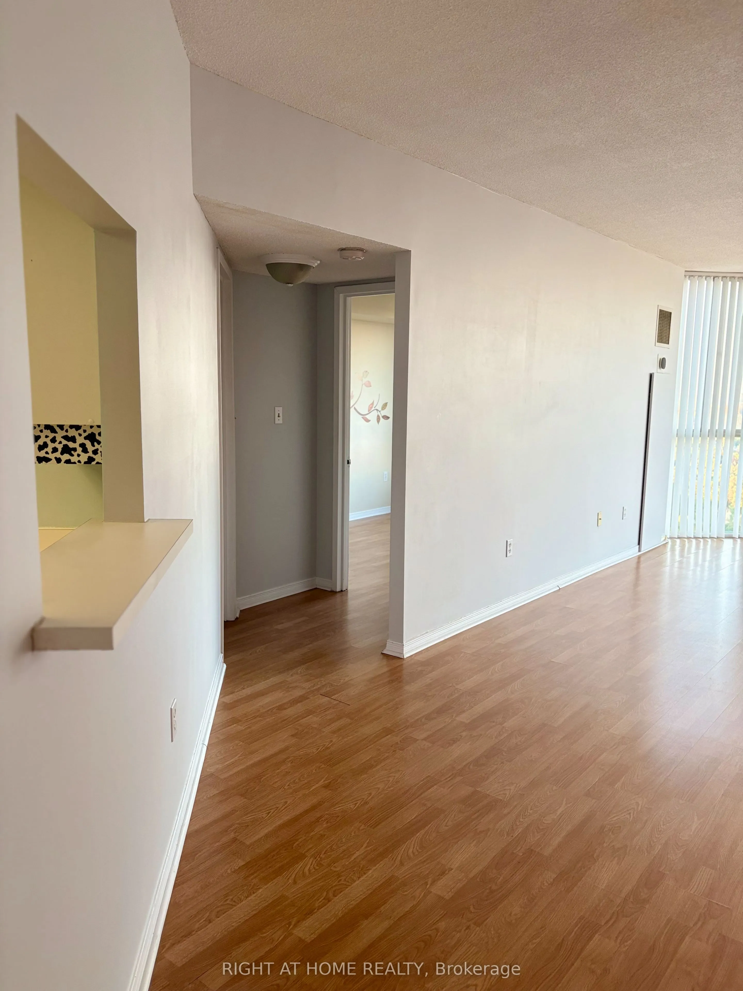 5 Concorde Place, #2910