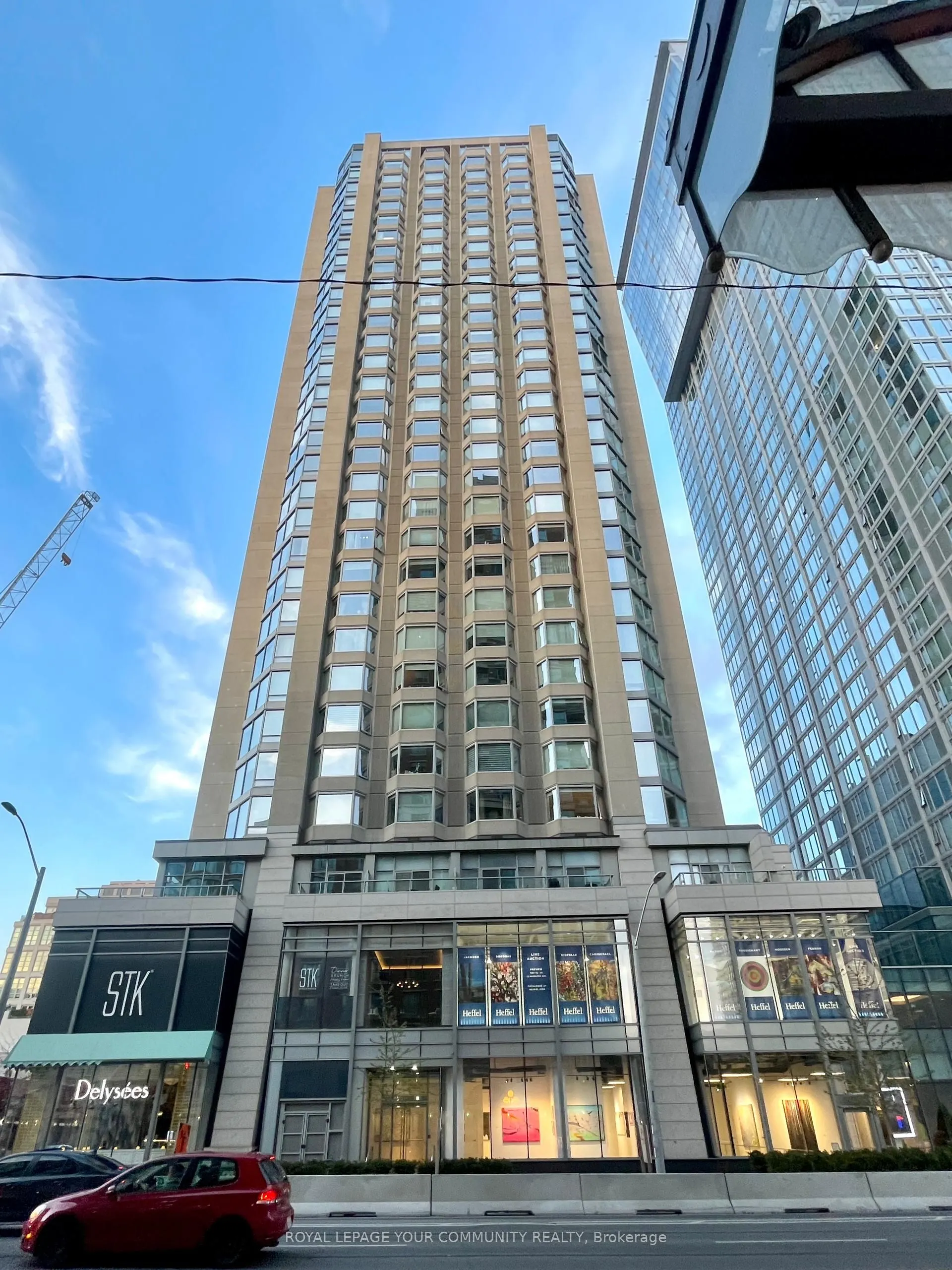 155 Yorkville Avenue, #719