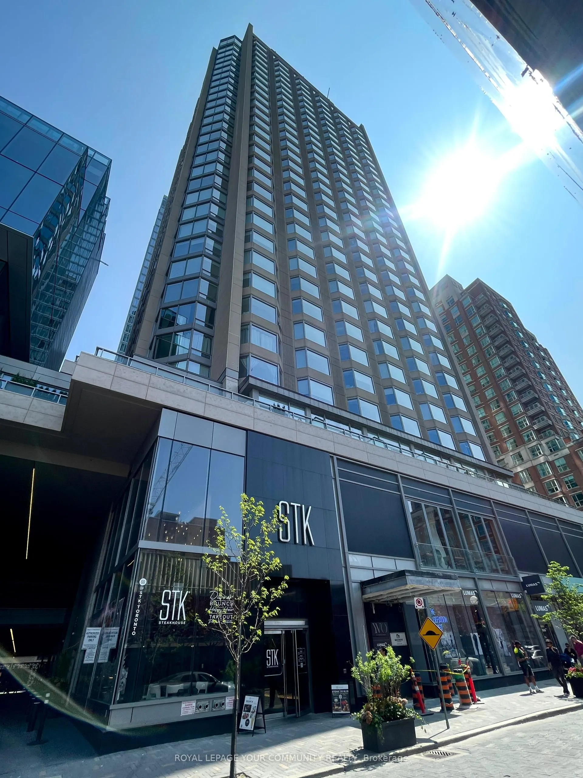 155 Yorkville Avenue, #719