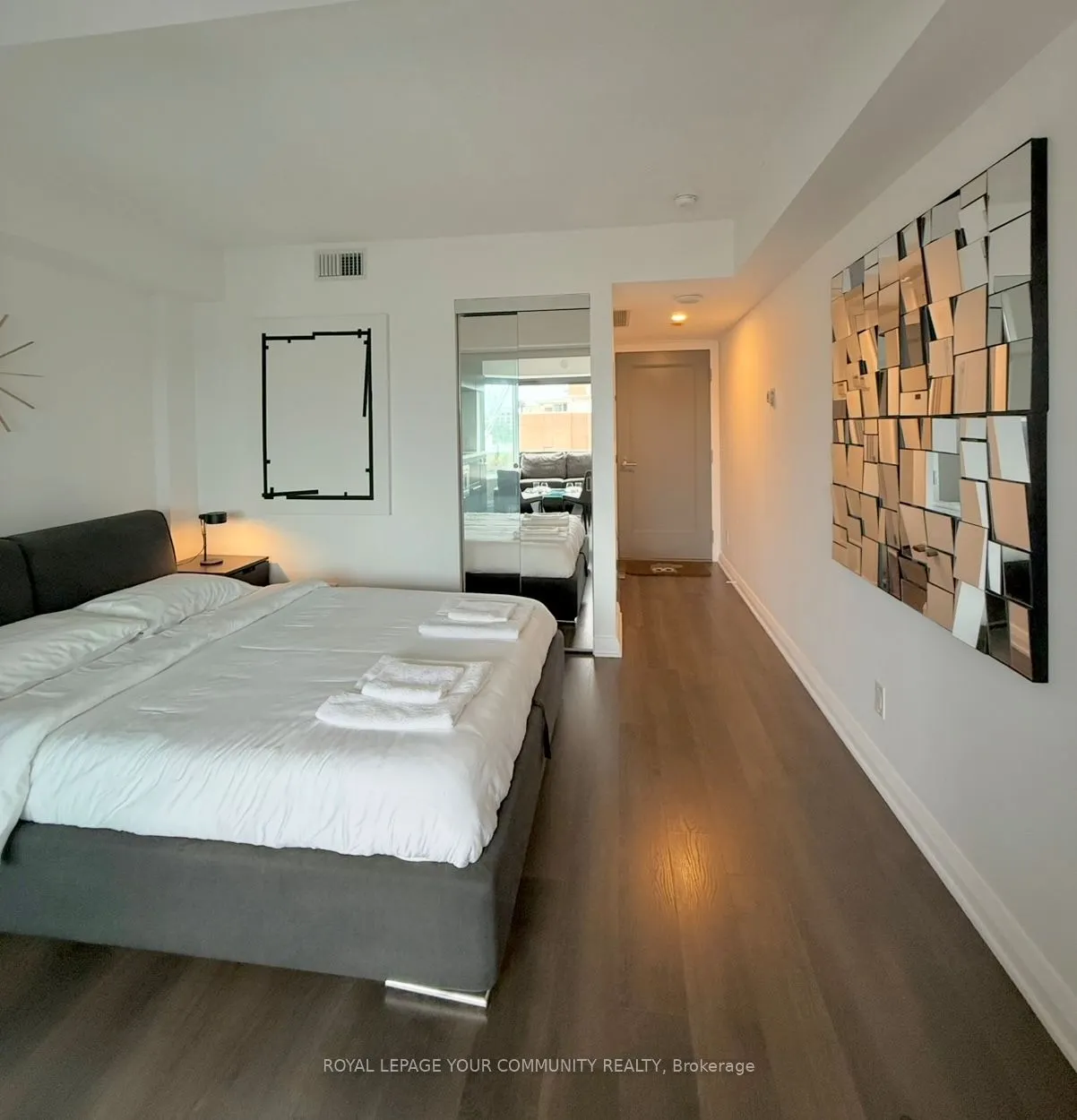 155 Yorkville Avenue, #719