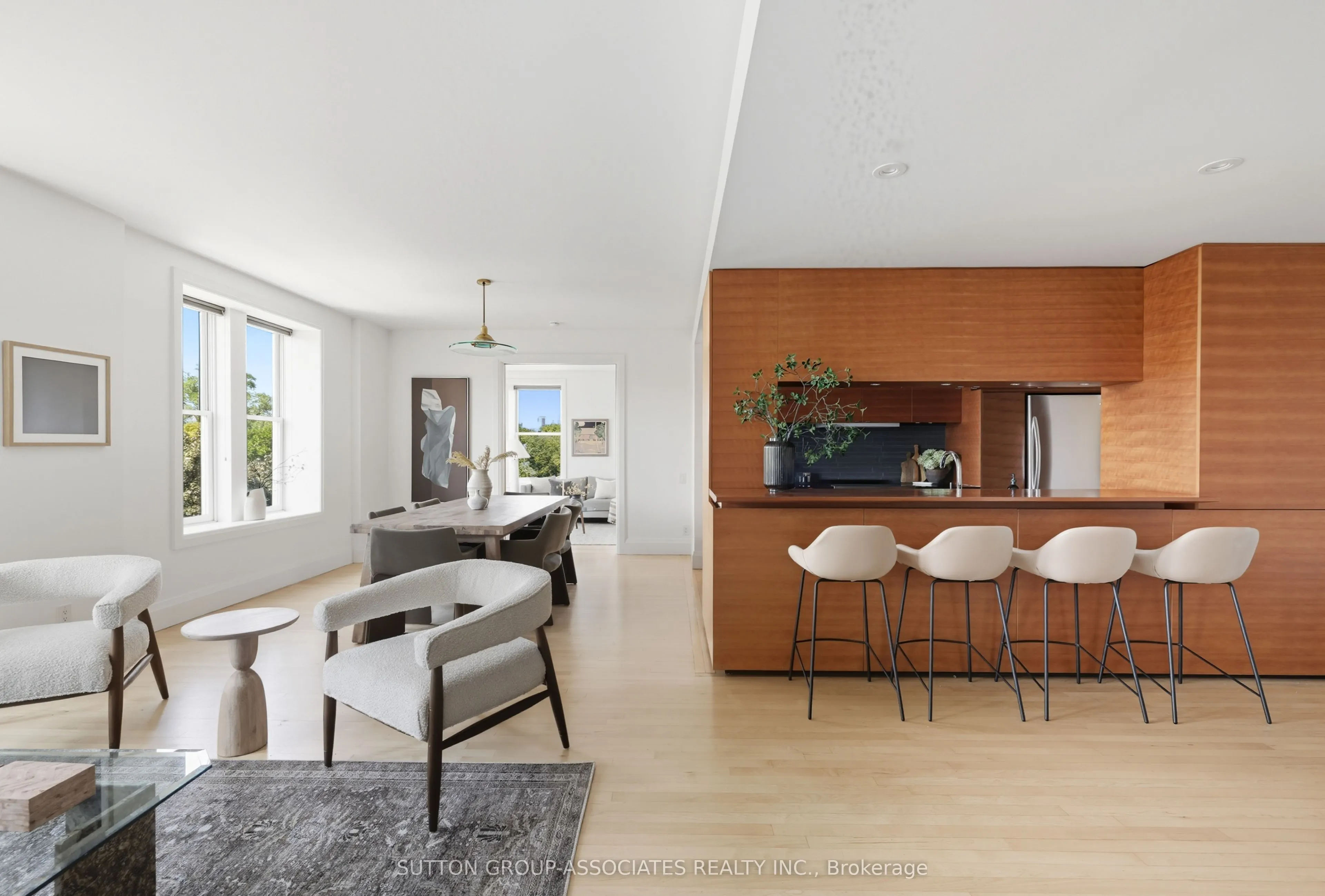 385 Brunswick Avenue, #408