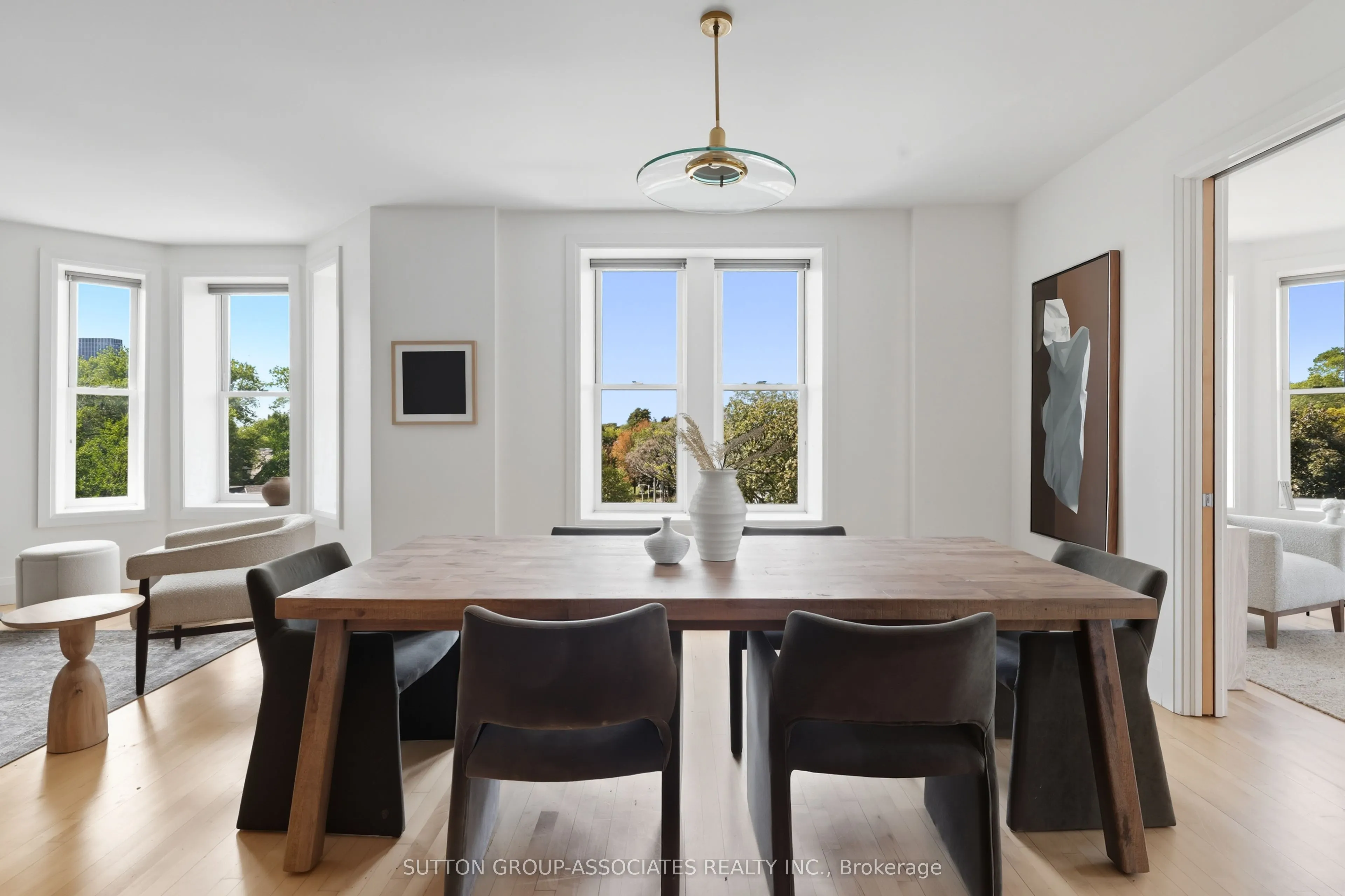 385 Brunswick Avenue, #408
