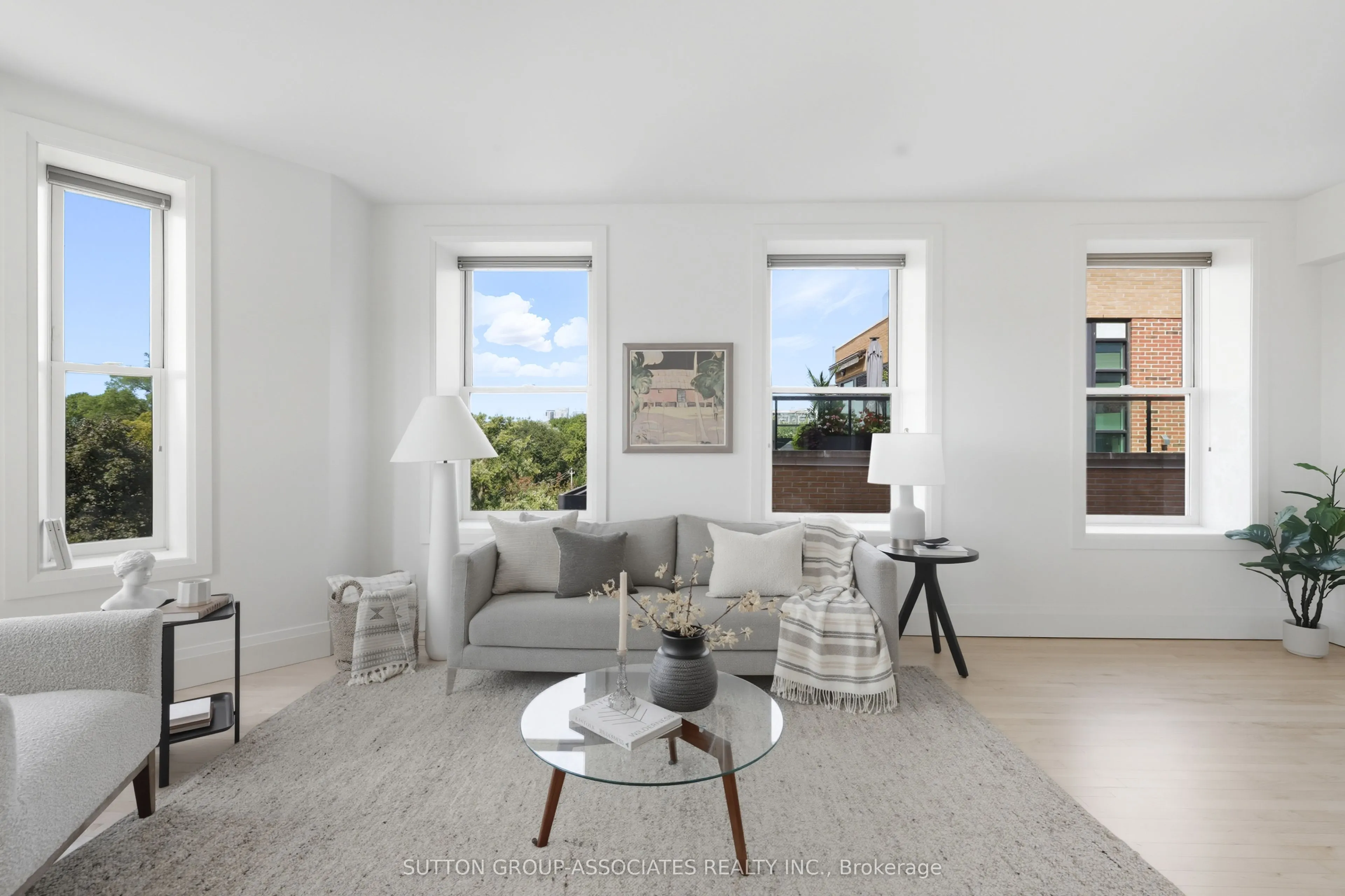 385 Brunswick Avenue, #408