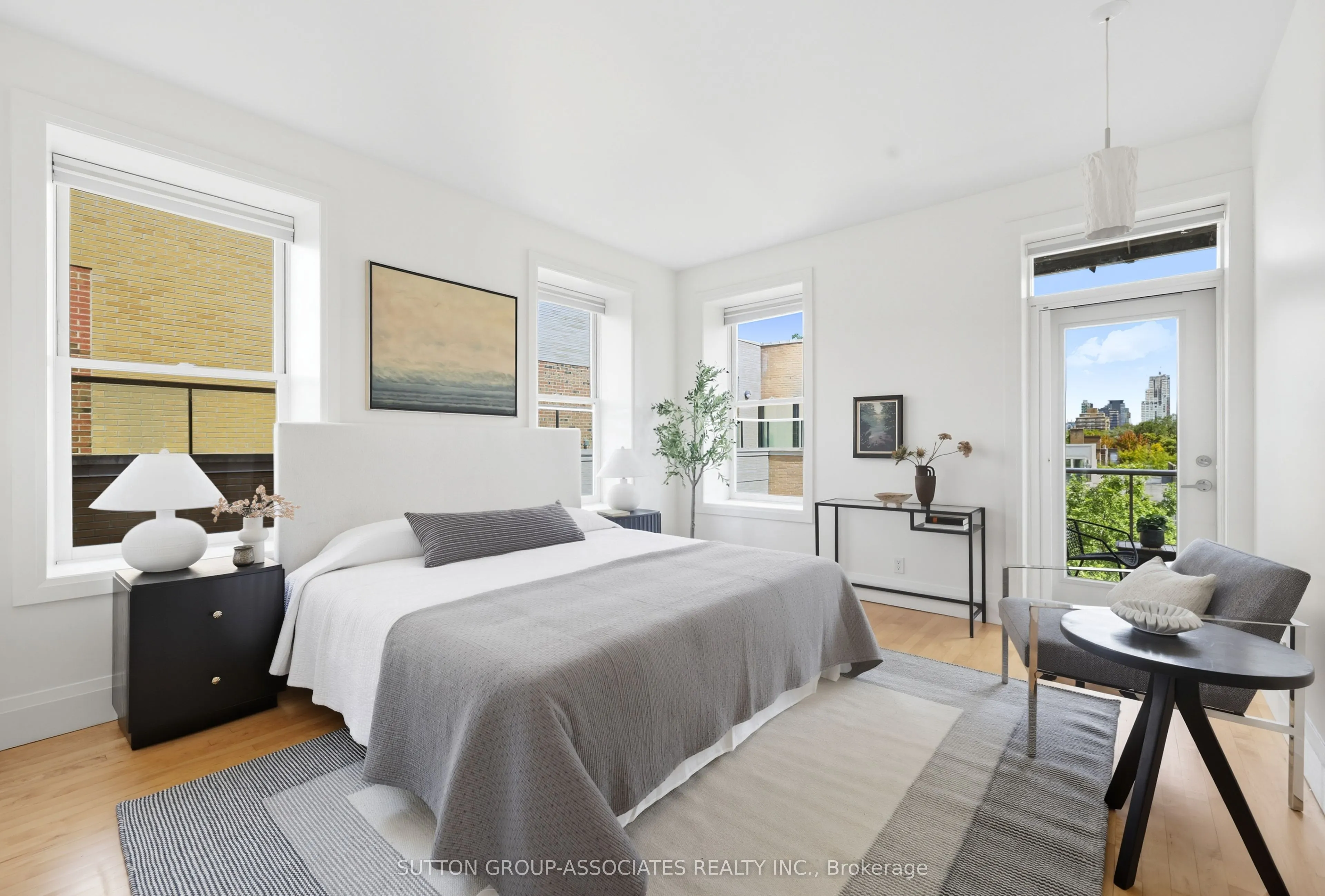 385 Brunswick Avenue, #408