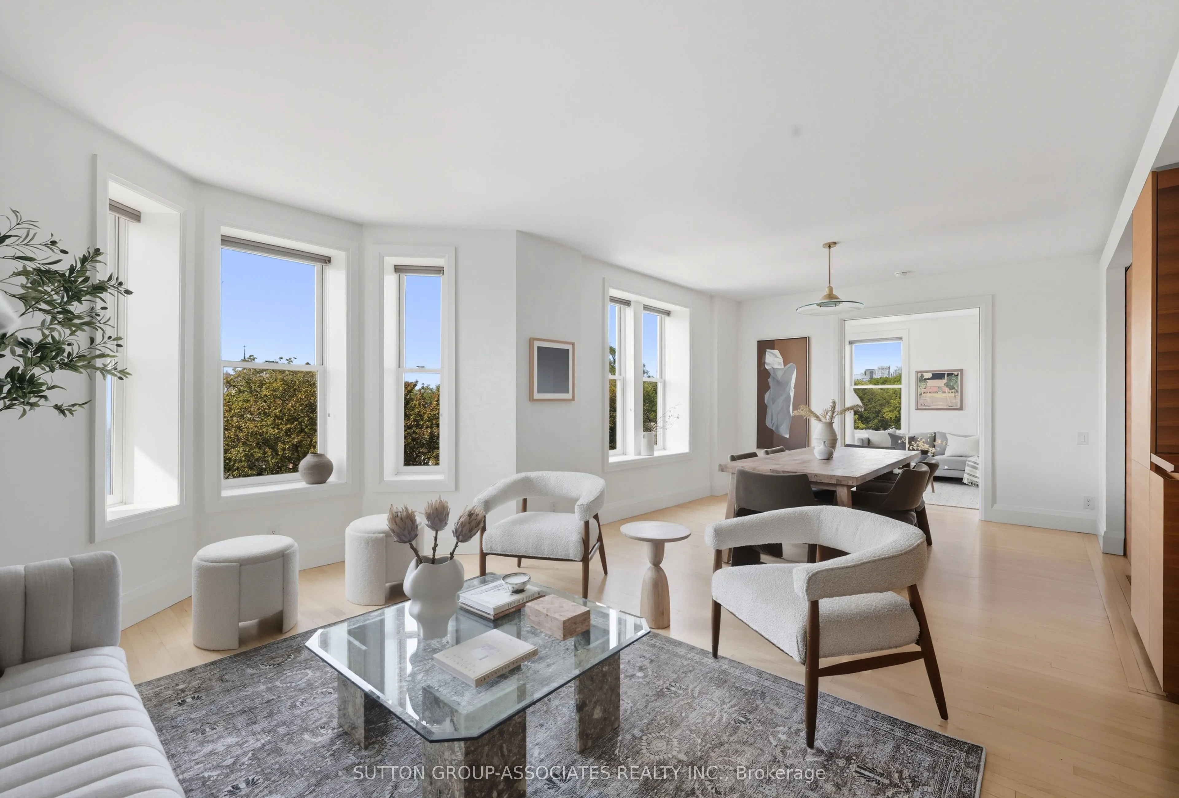 385 Brunswick Avenue, #408
