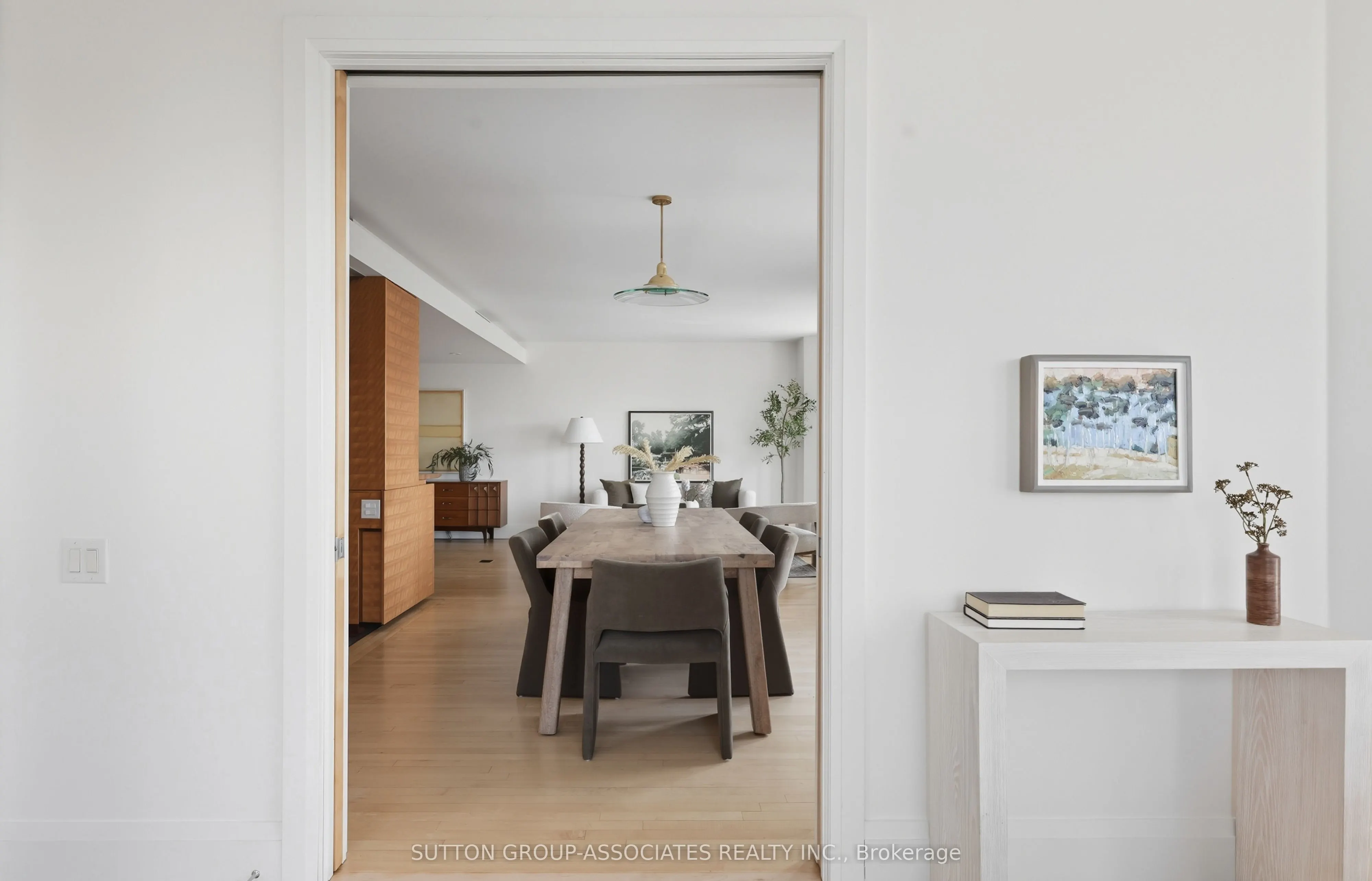 385 Brunswick Avenue, #408