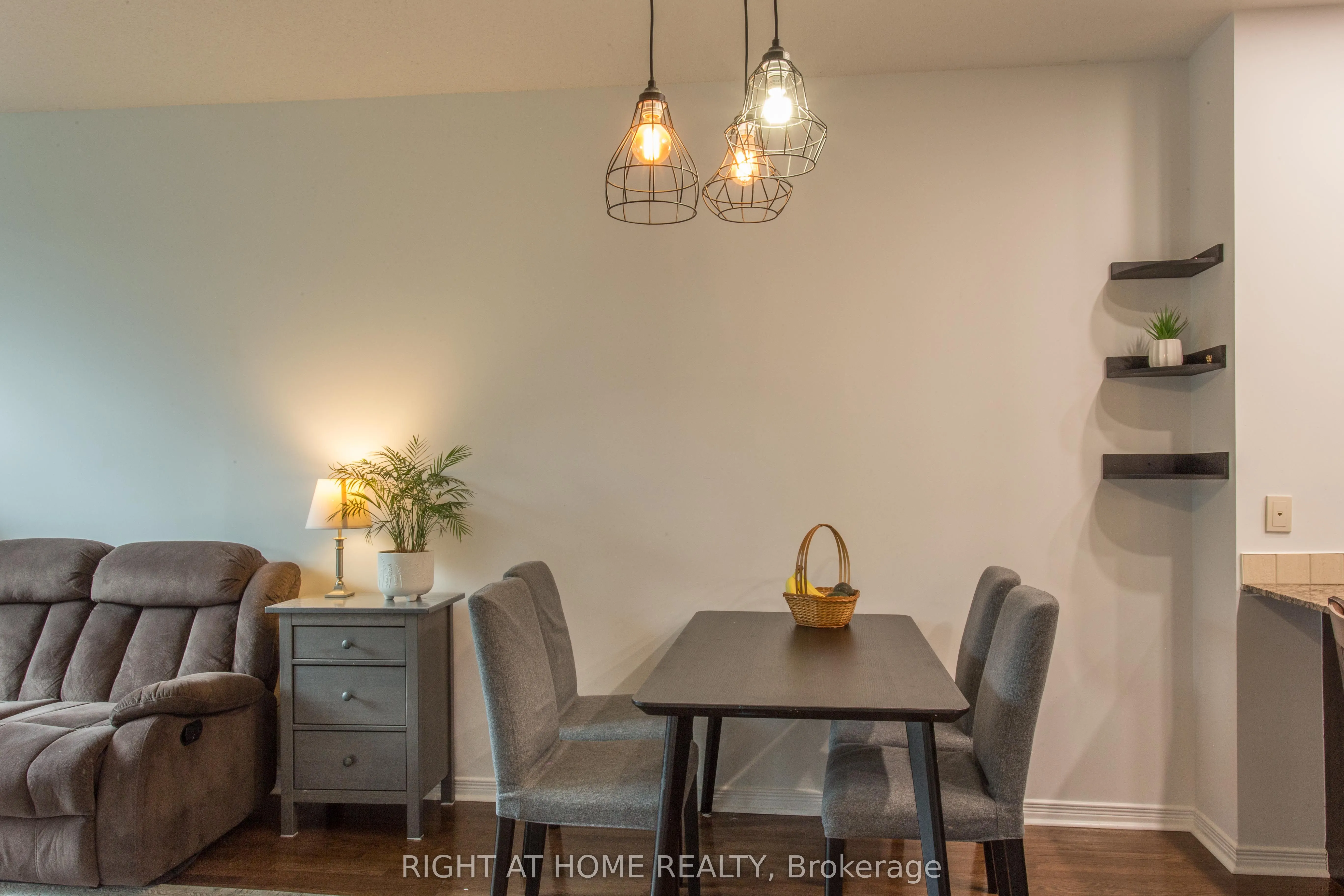 503 Beecroft Road, #106