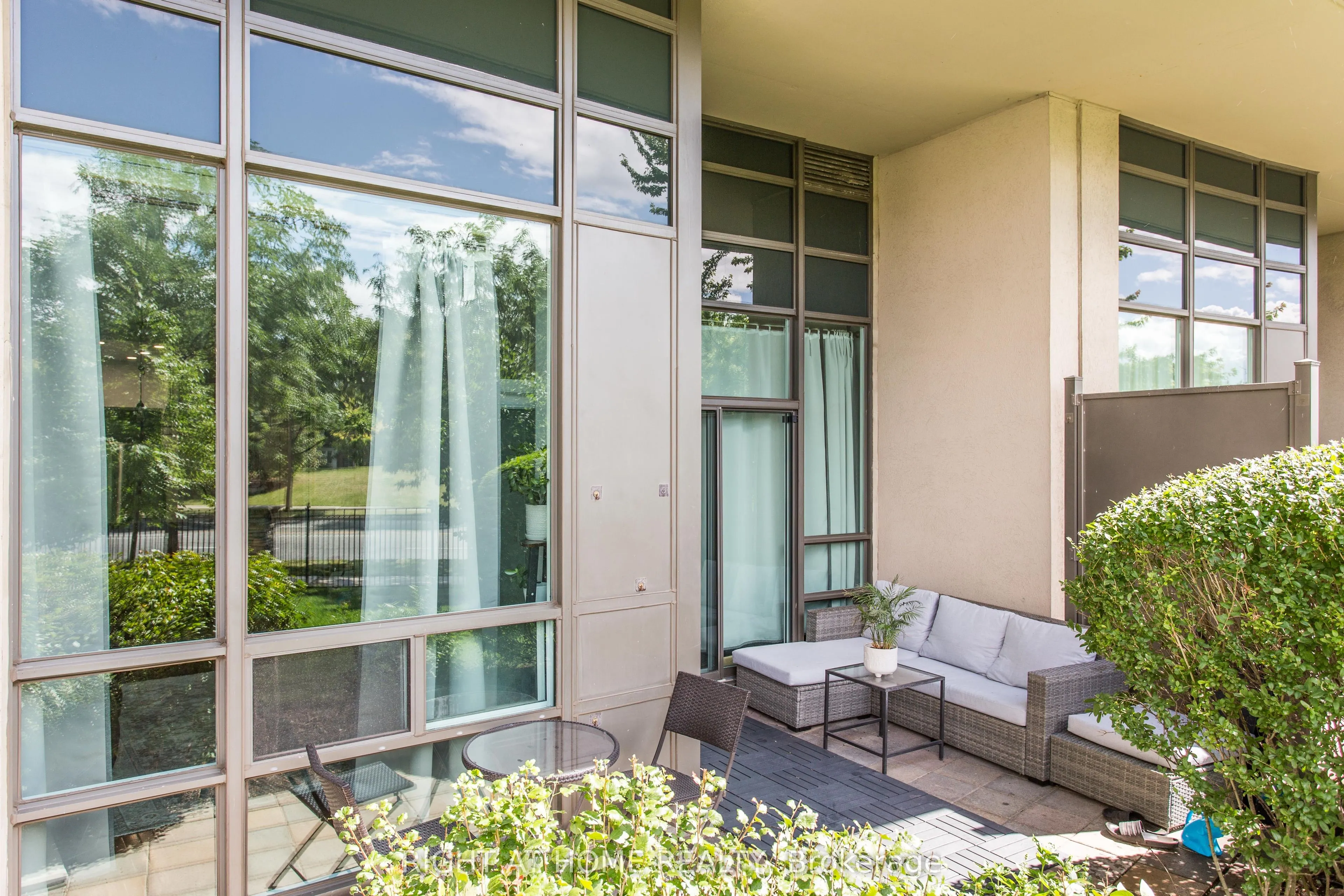 503 Beecroft Road, #106
