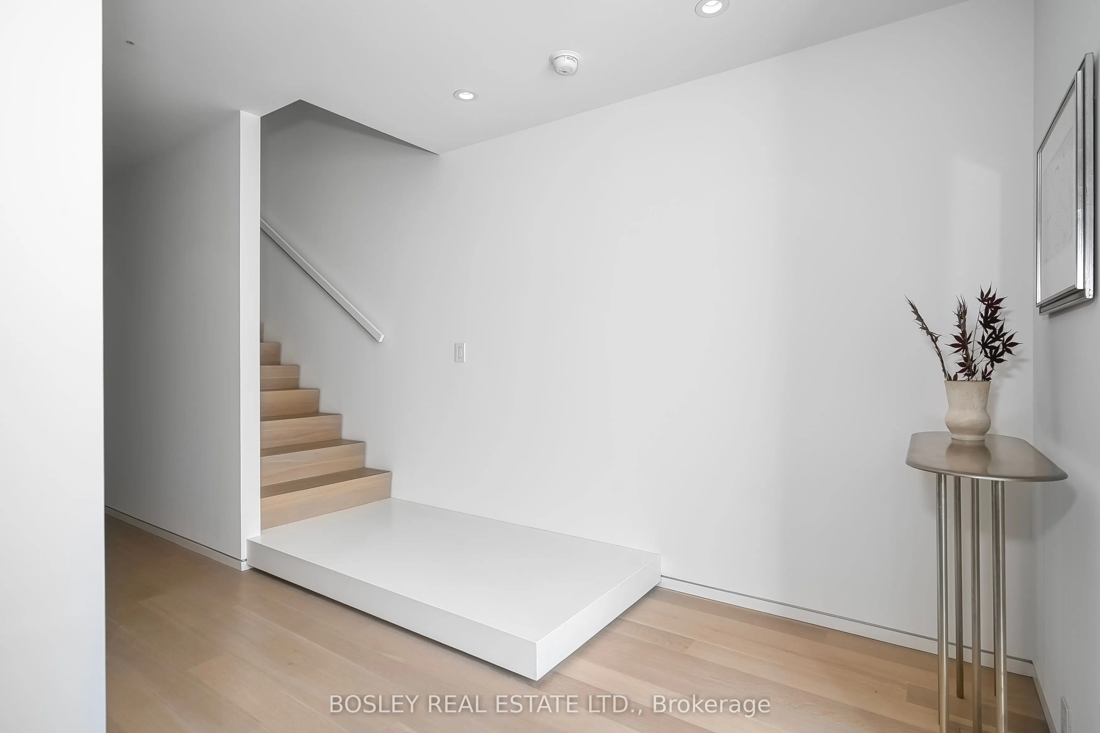 5 Edgecombe Avenue