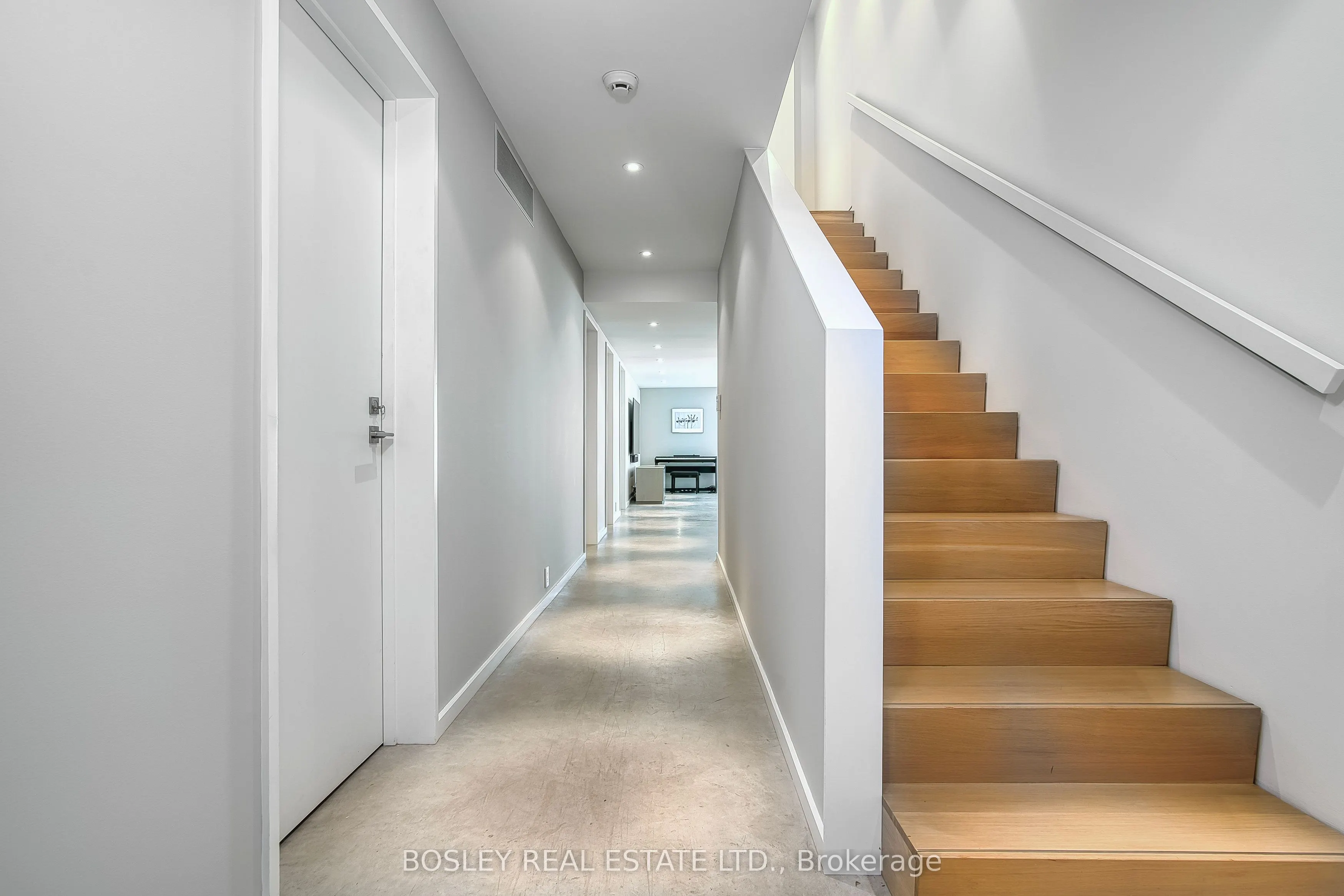 5 Edgecombe Avenue