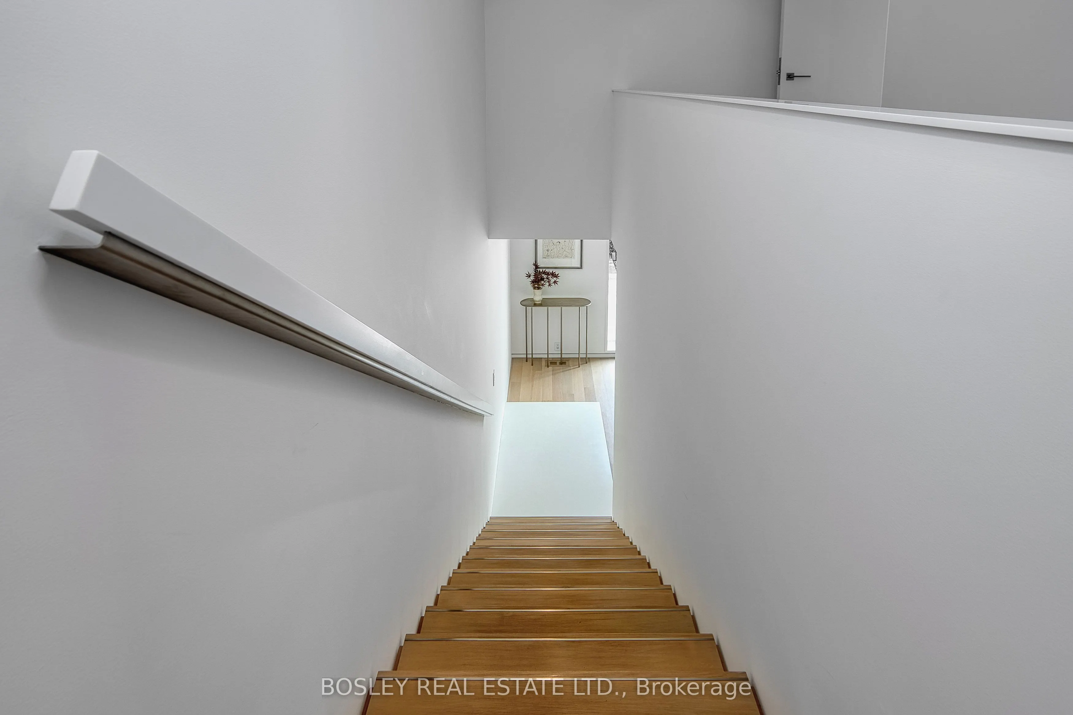 5 Edgecombe Avenue