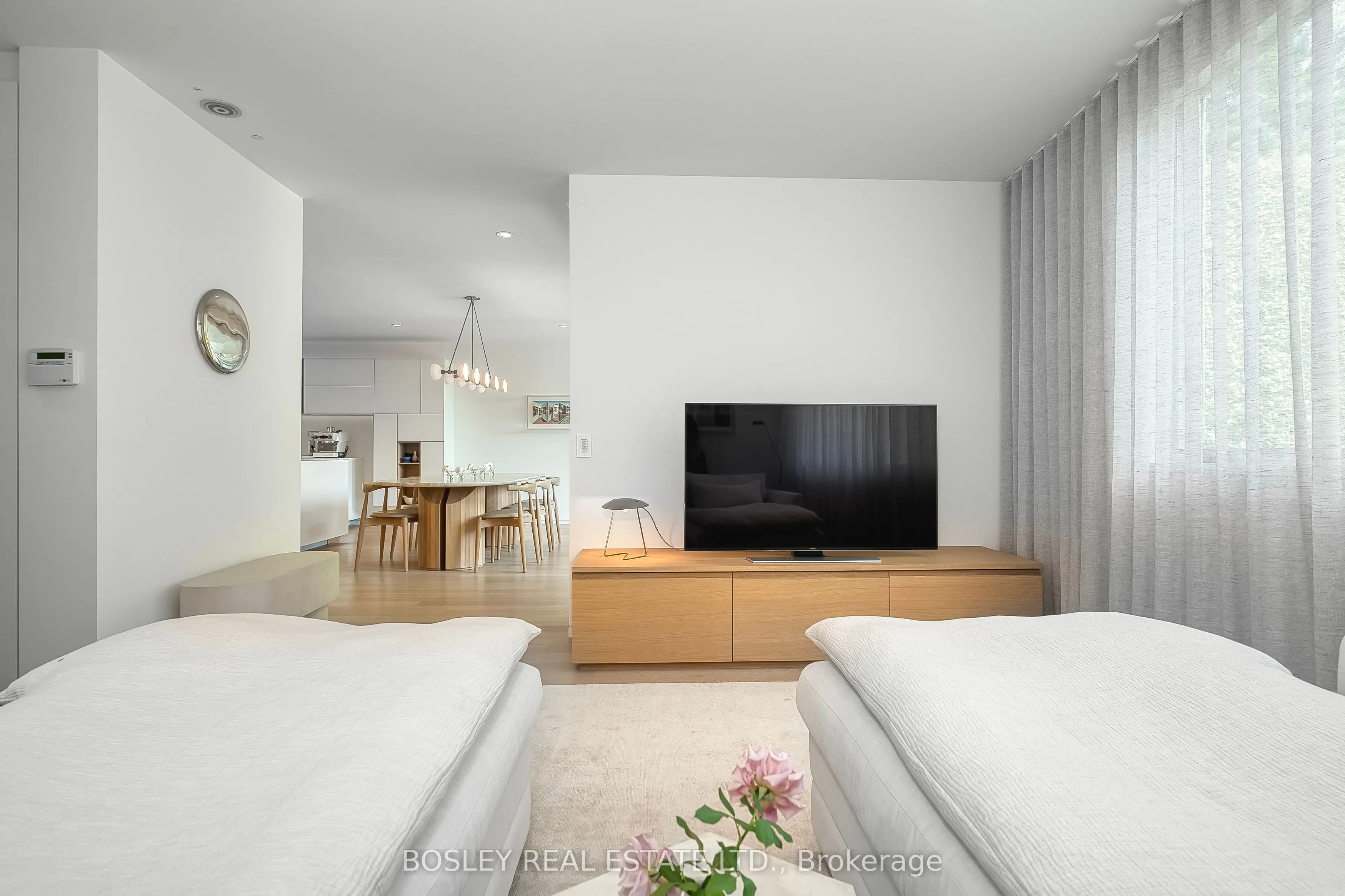 5 Edgecombe Avenue