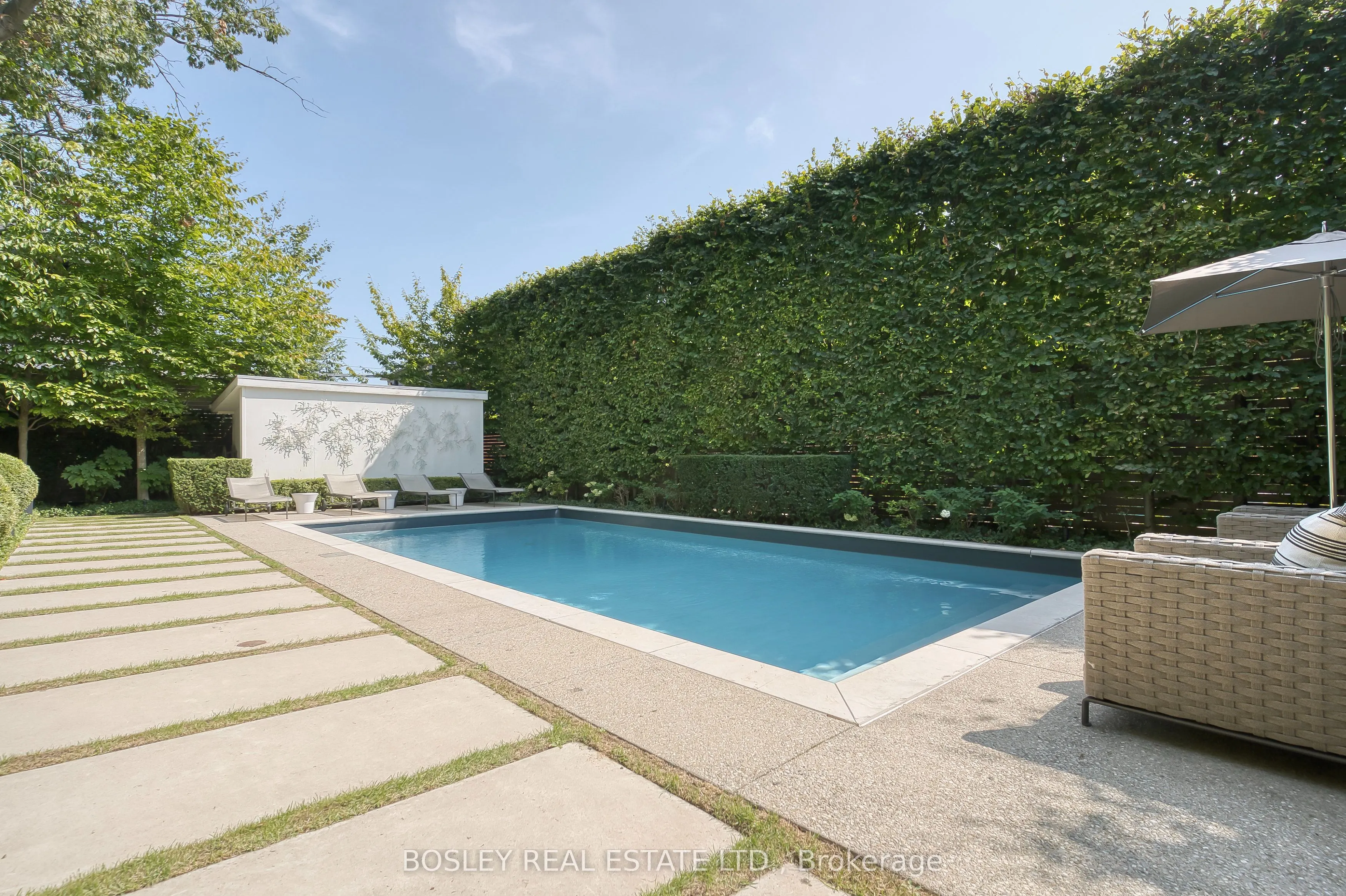 5 Edgecombe Avenue