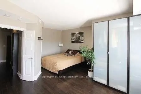 28 Stadium Road, #137