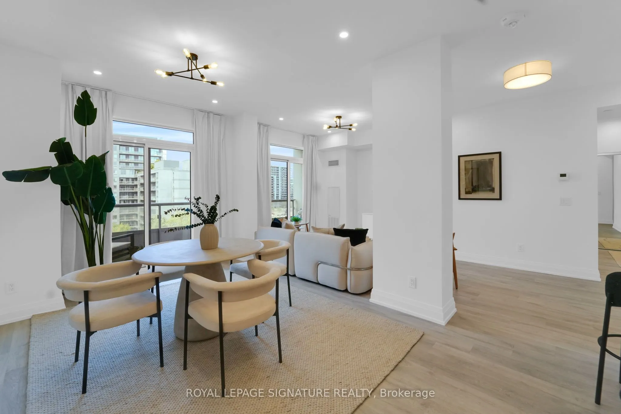 591 Sheppard Avenue E, #910