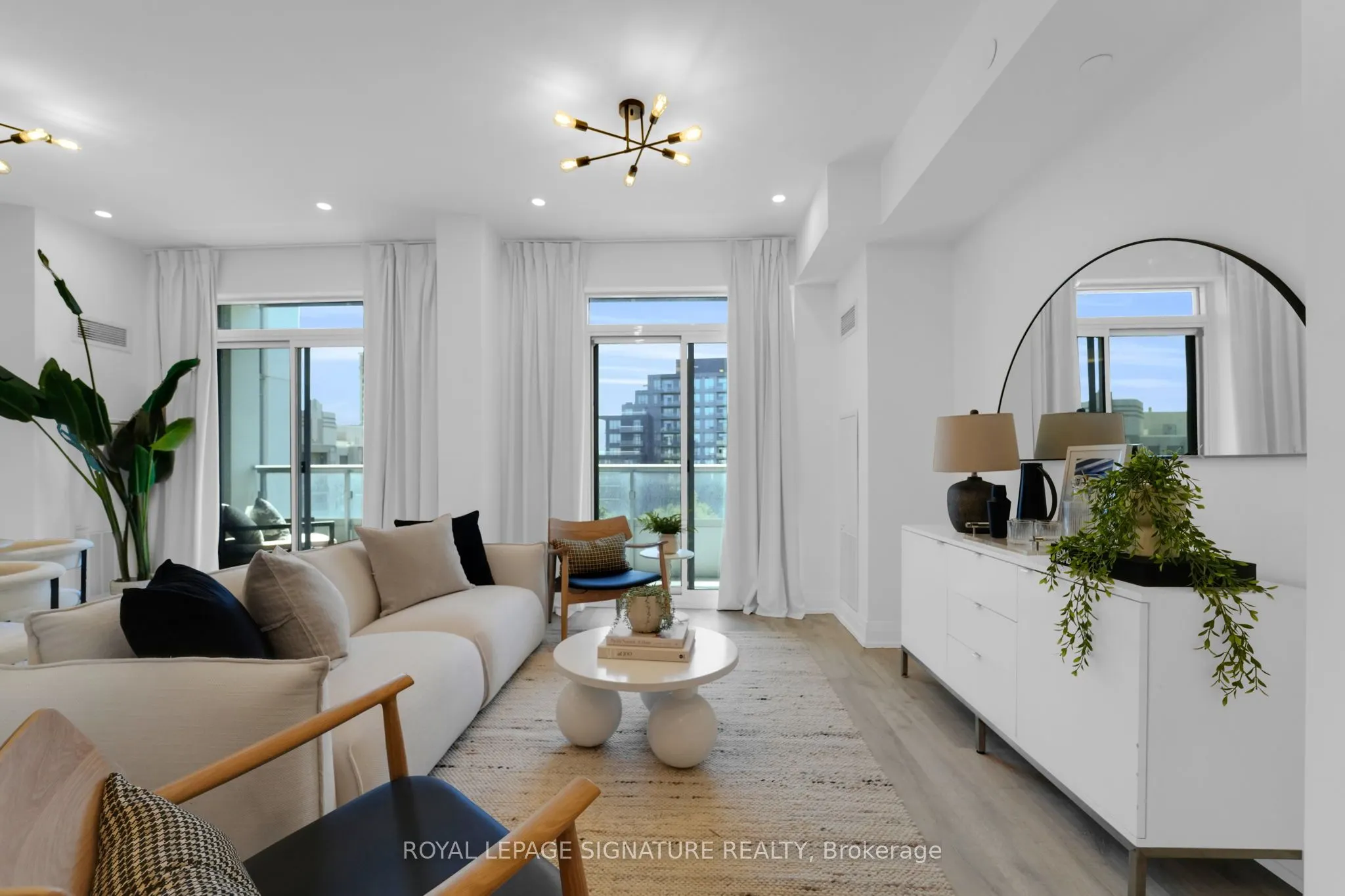 591 Sheppard Avenue E, #910