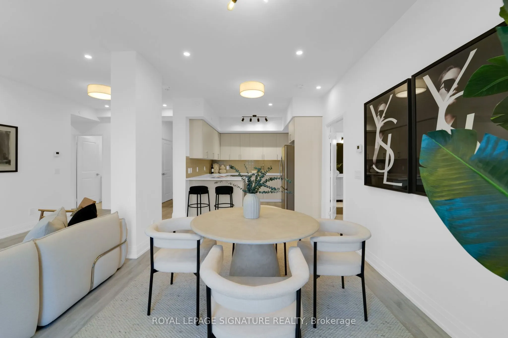 591 Sheppard Avenue E, #910