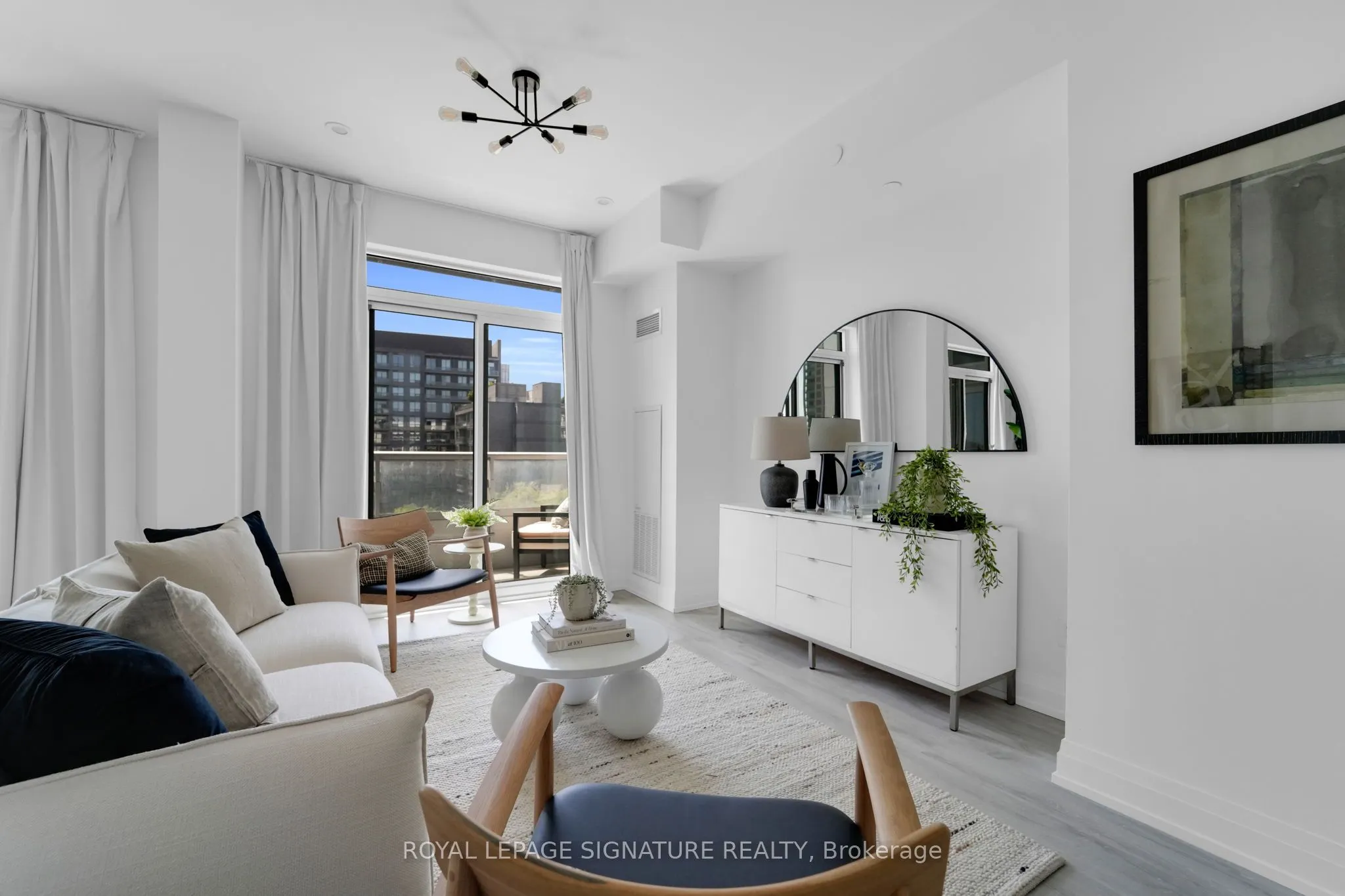 591 Sheppard Avenue E, #910