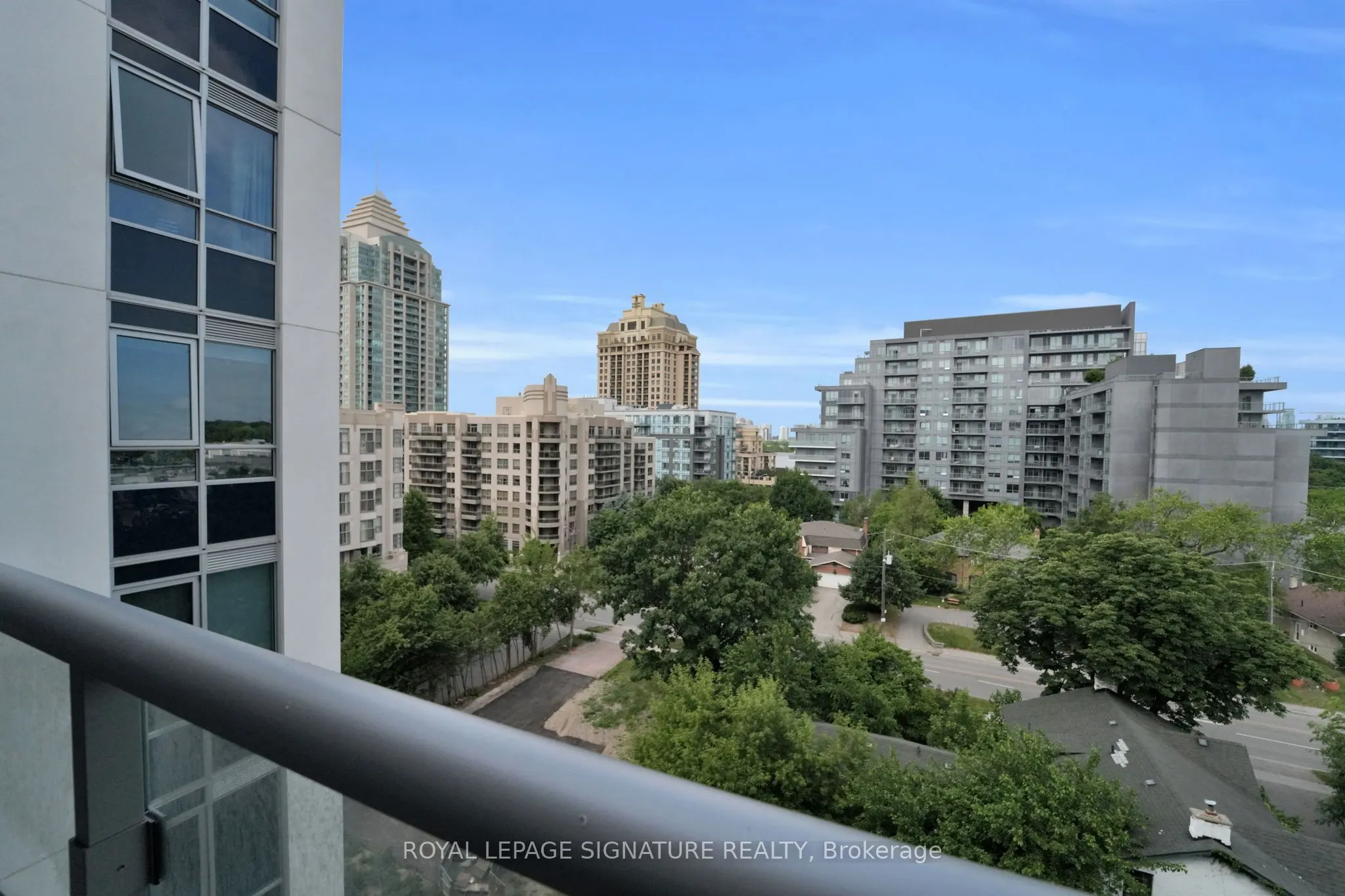 591 Sheppard Avenue E, #910