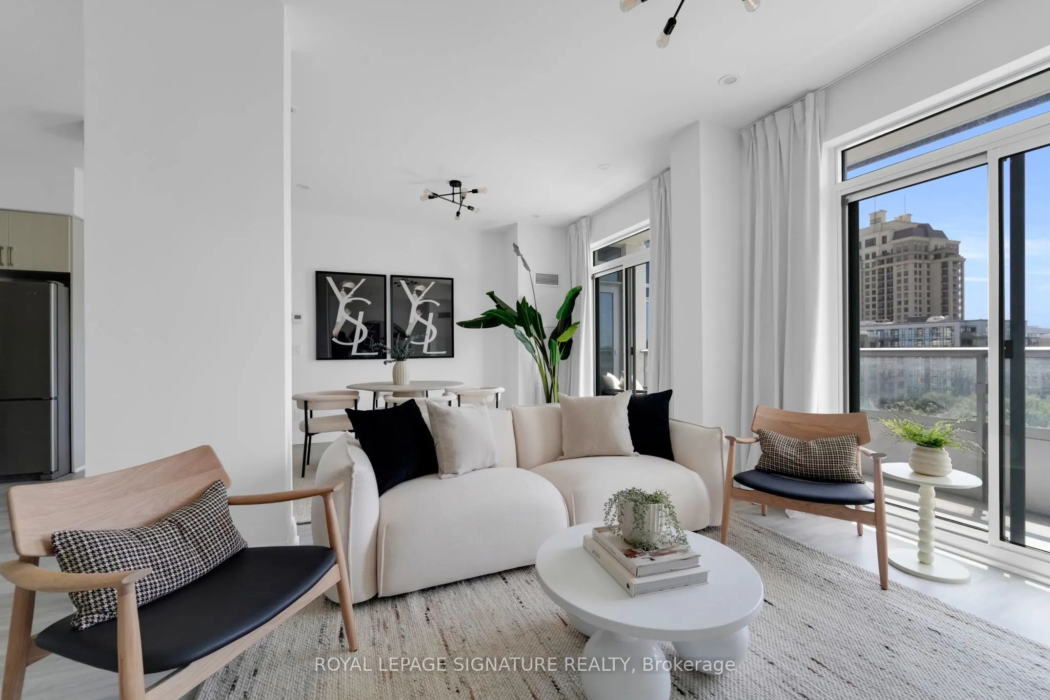 591 Sheppard Avenue E, #910