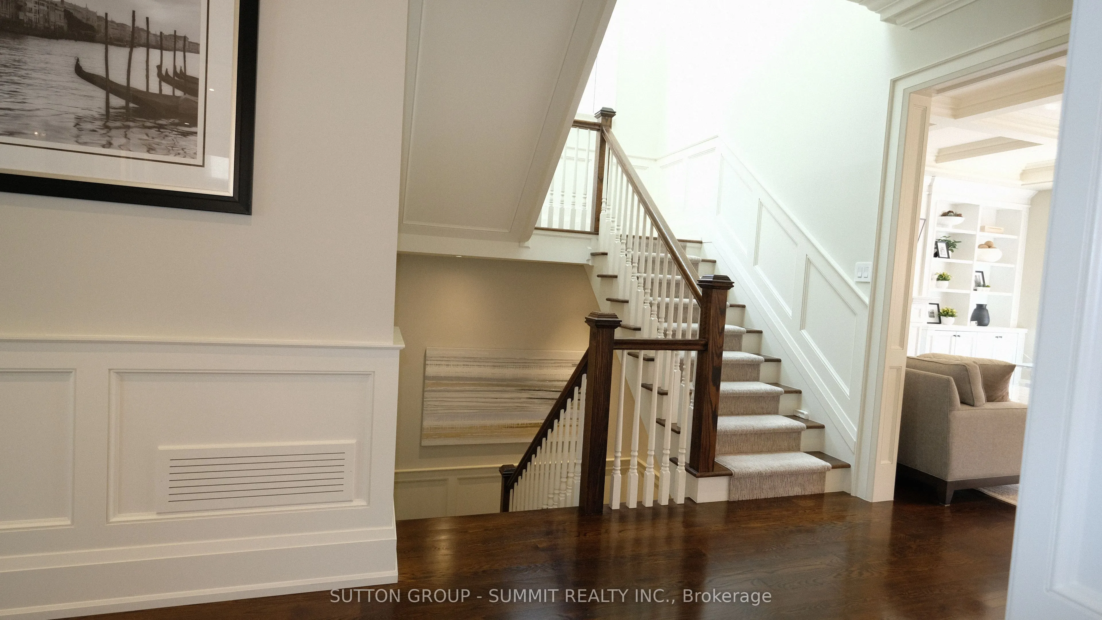 533 Cranbrooke Avenue