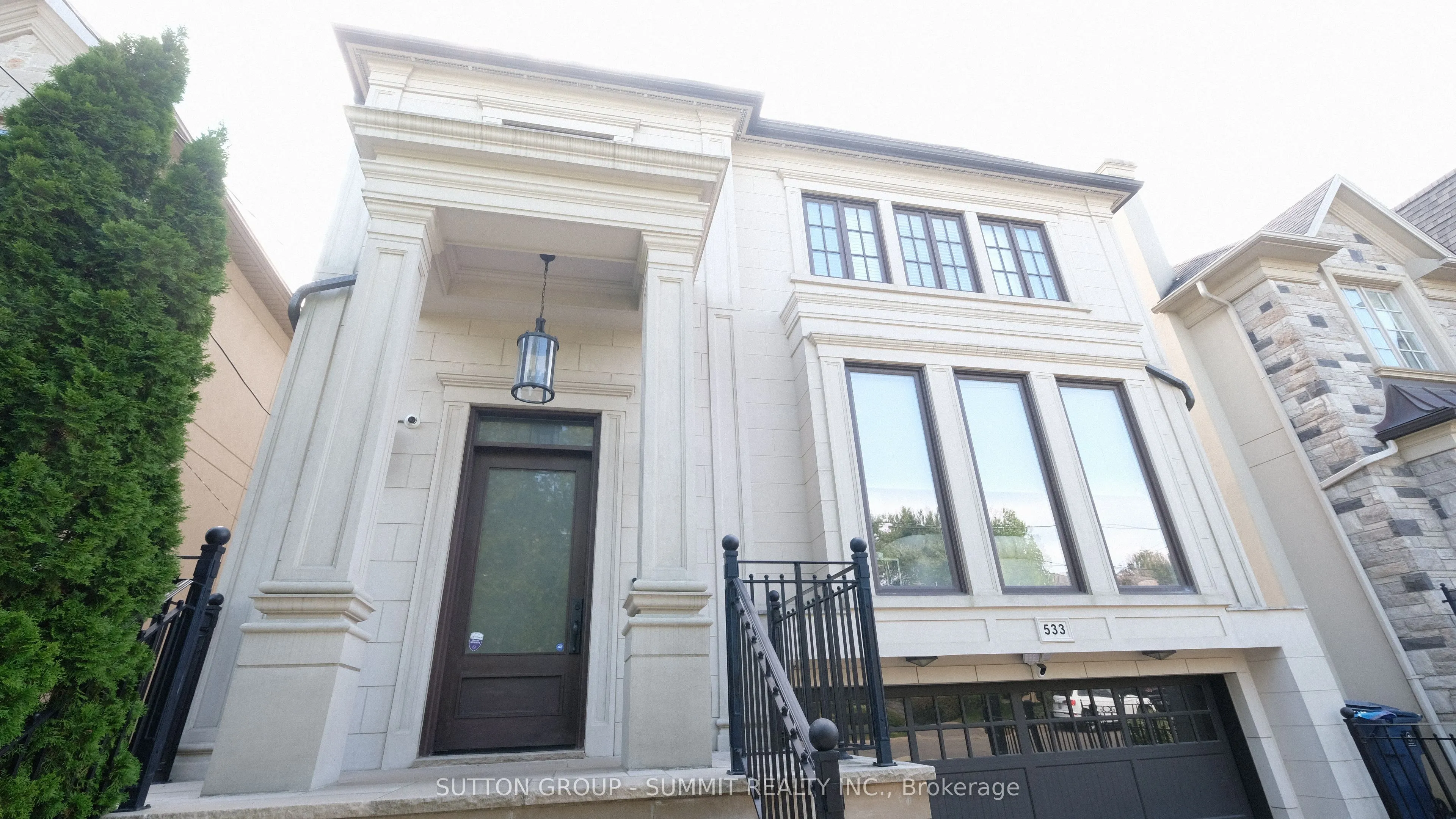533 Cranbrooke Avenue