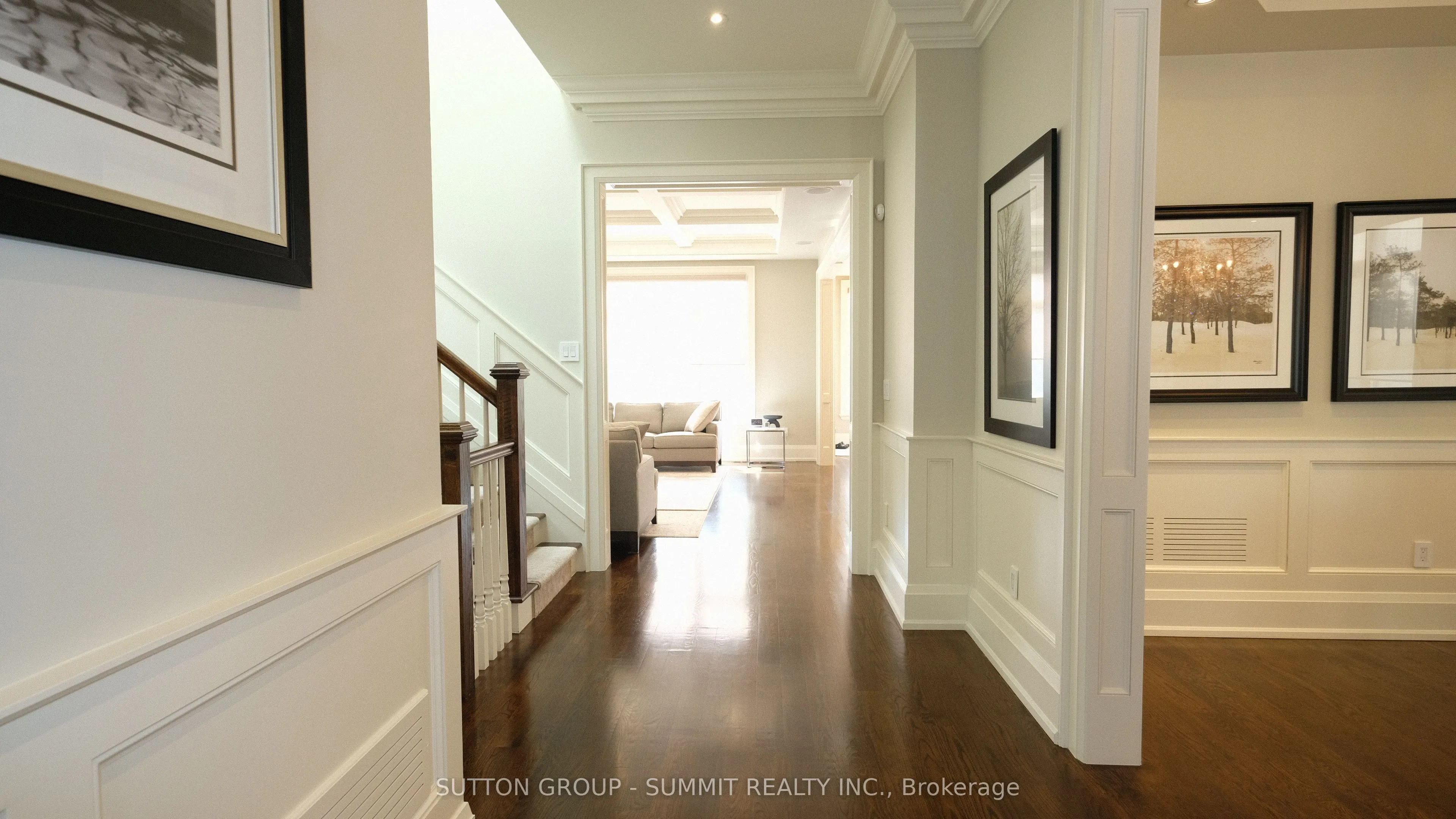 533 Cranbrooke Avenue
