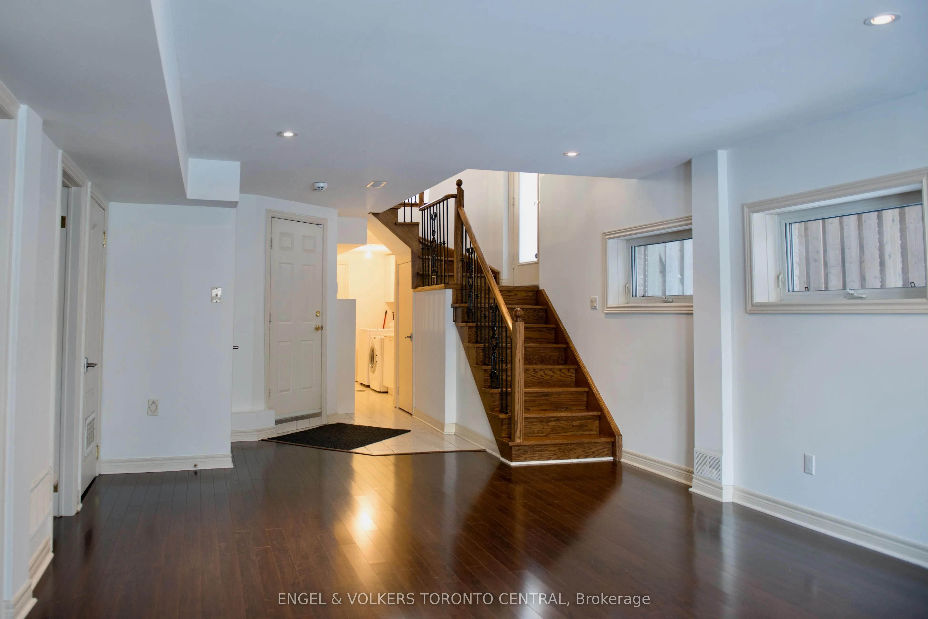 344 Glengarry Avenue