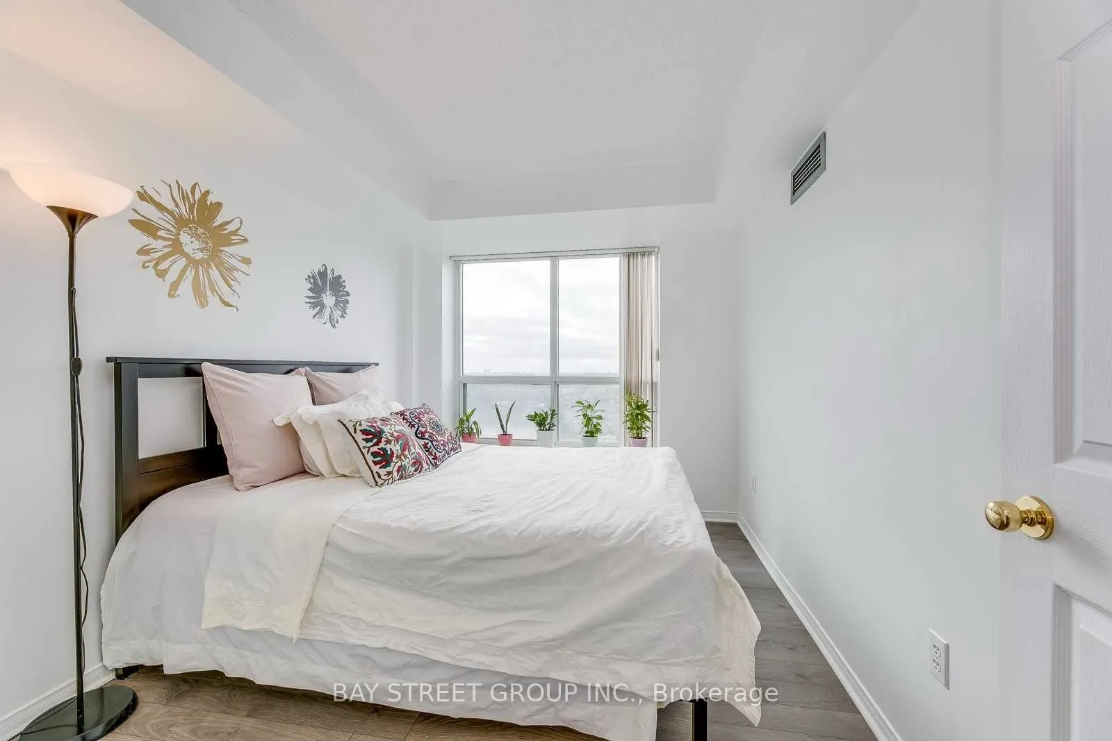 3 Pemberton Avenue, #2301