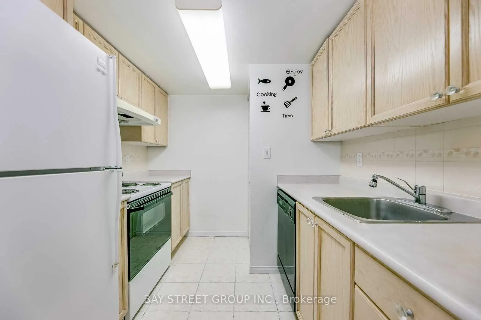 3 Pemberton Avenue, #2301