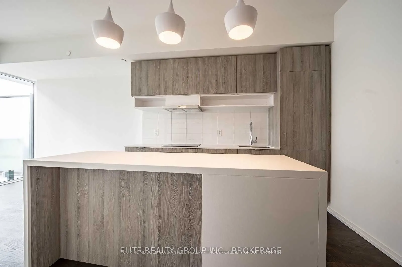 5 Soudan Avenue, #2110