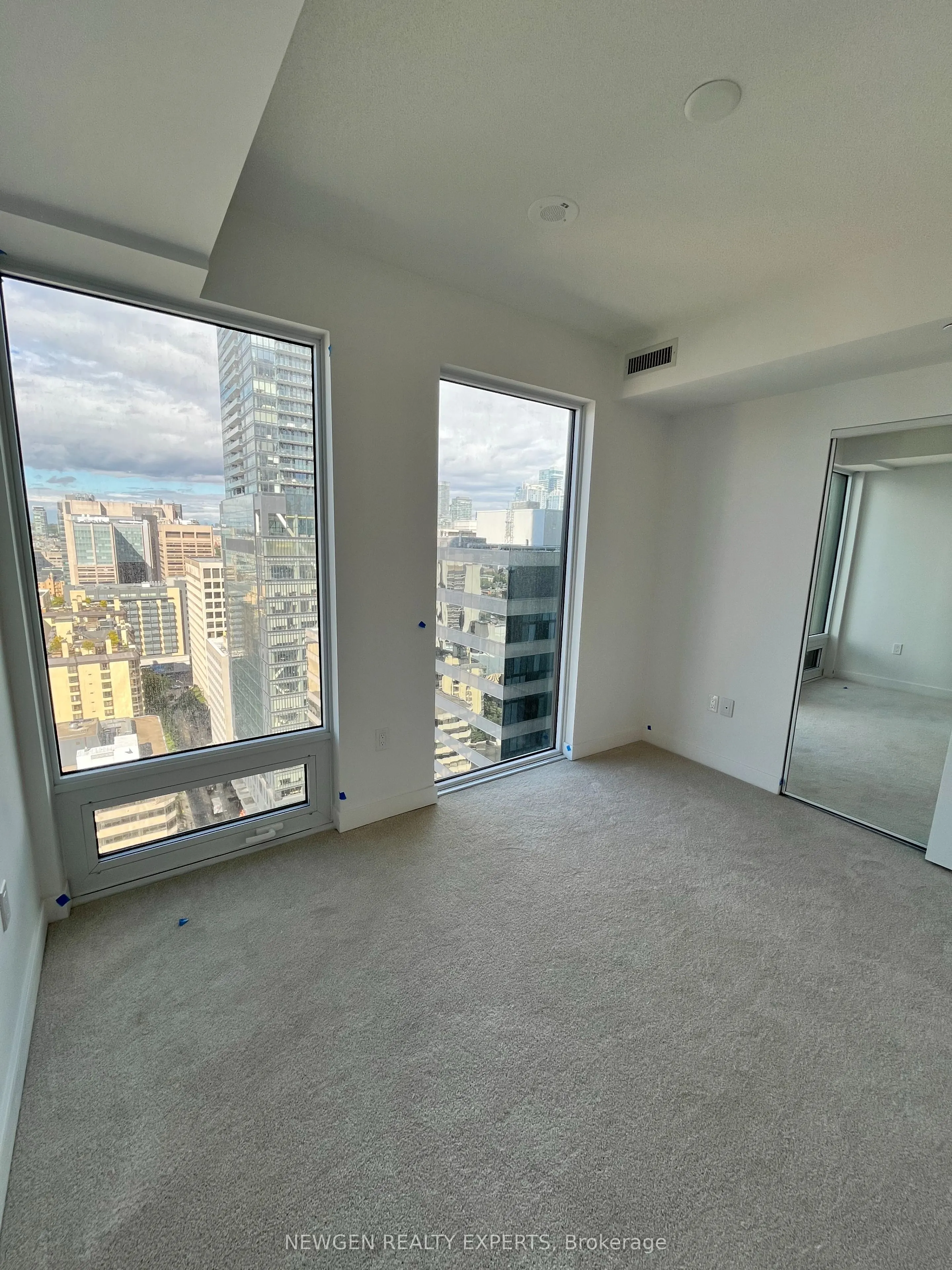 238 Simcoe Street NE, #2503