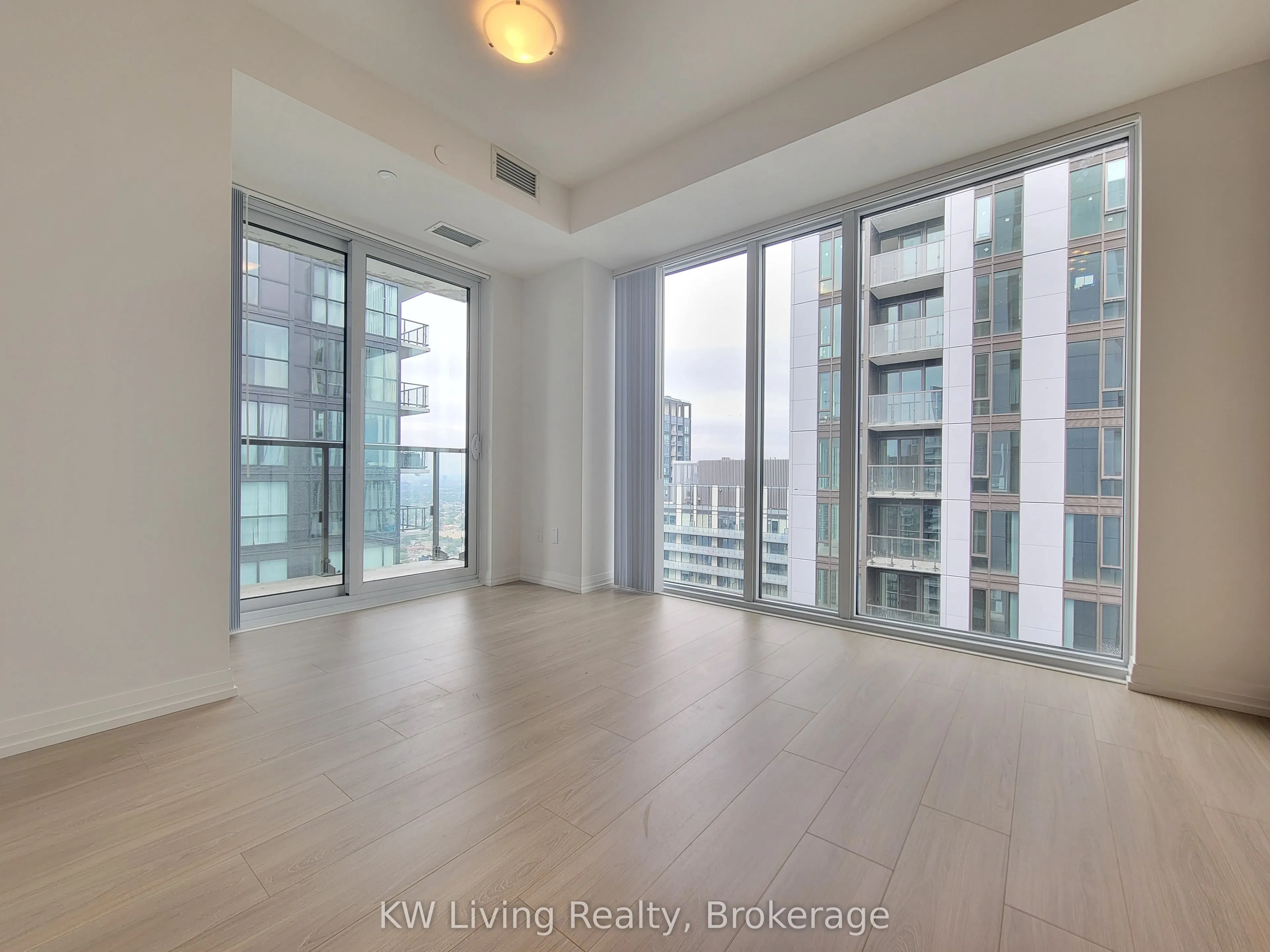 8 Widmer Street, #4803