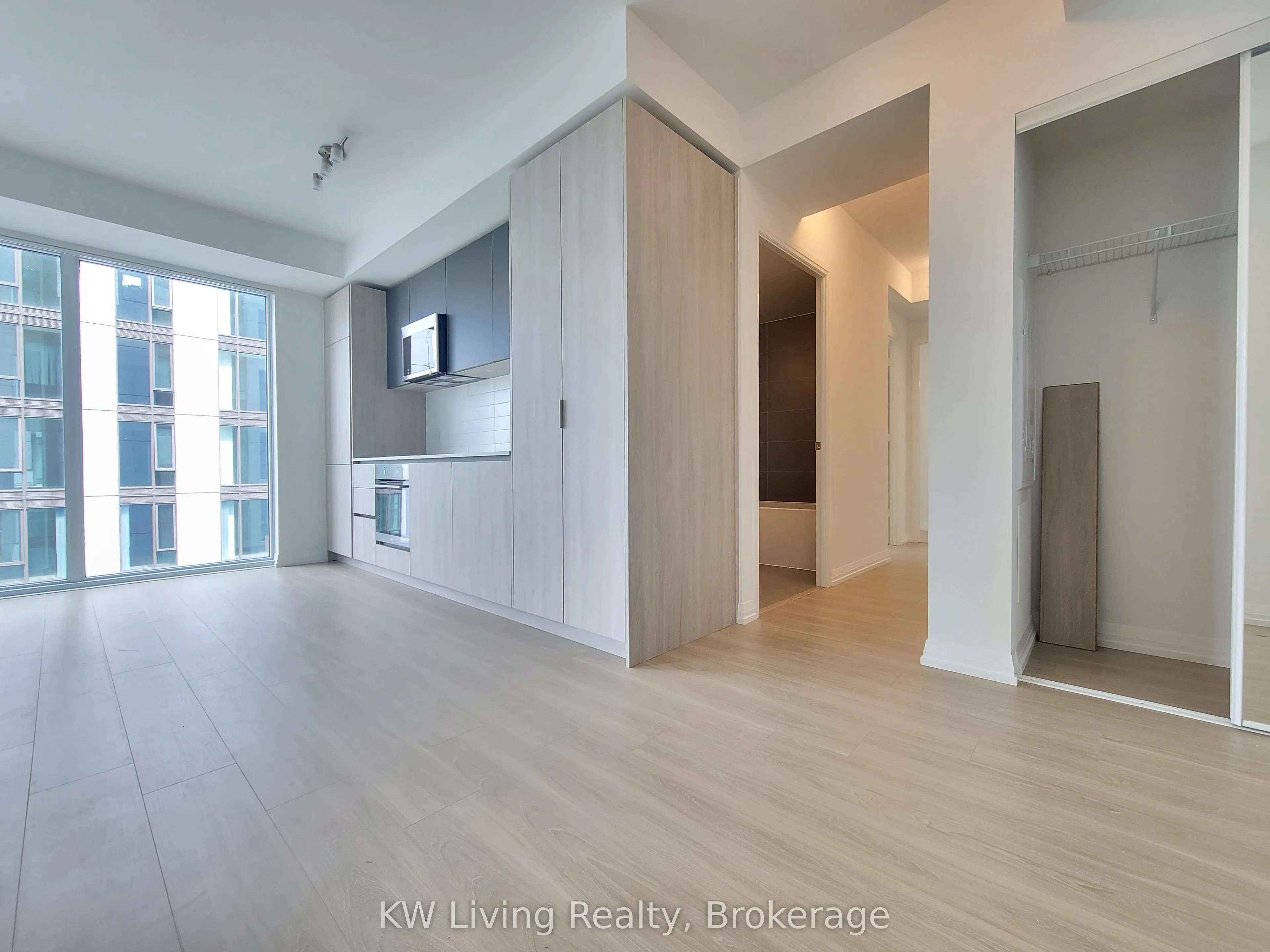 8 Widmer Street, #4803