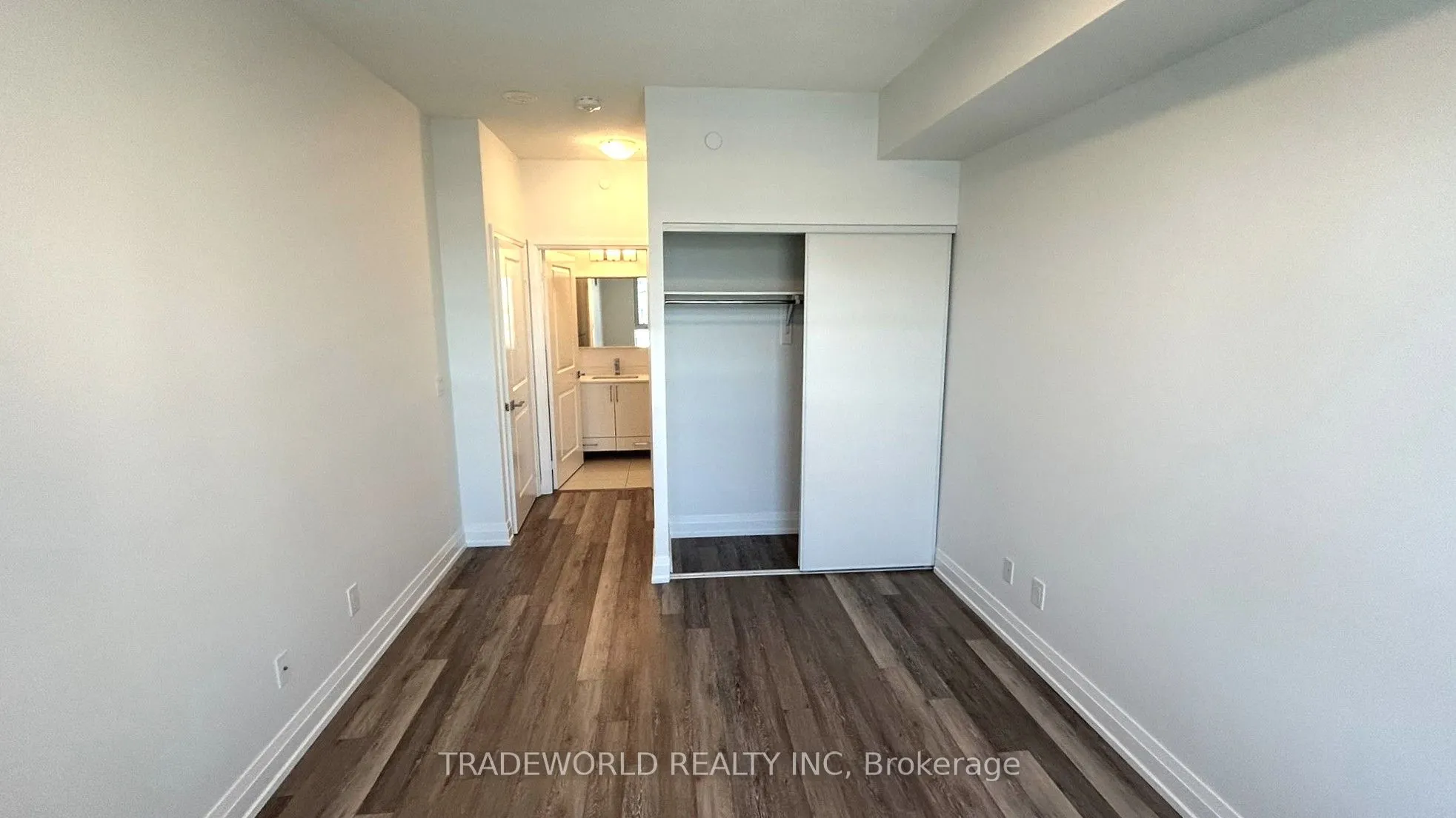 591 Sheppard Avenue E, #902