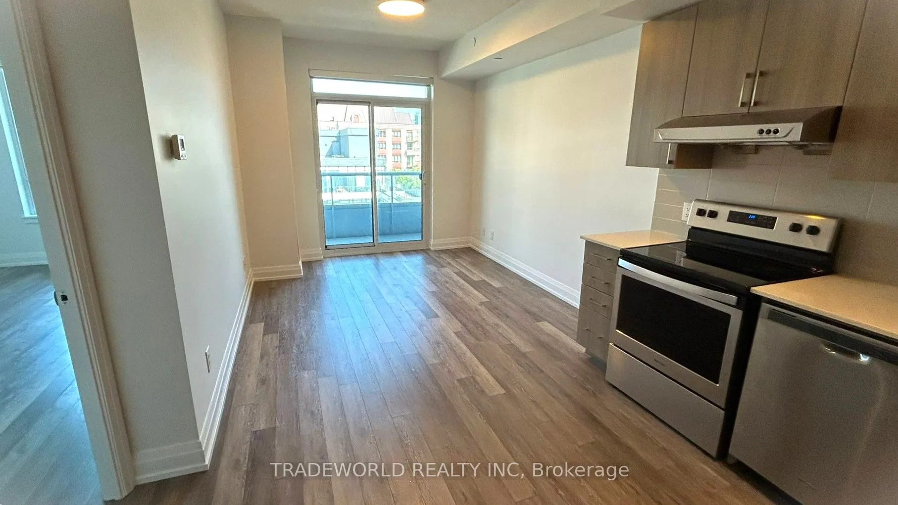 591 Sheppard Avenue E, #902