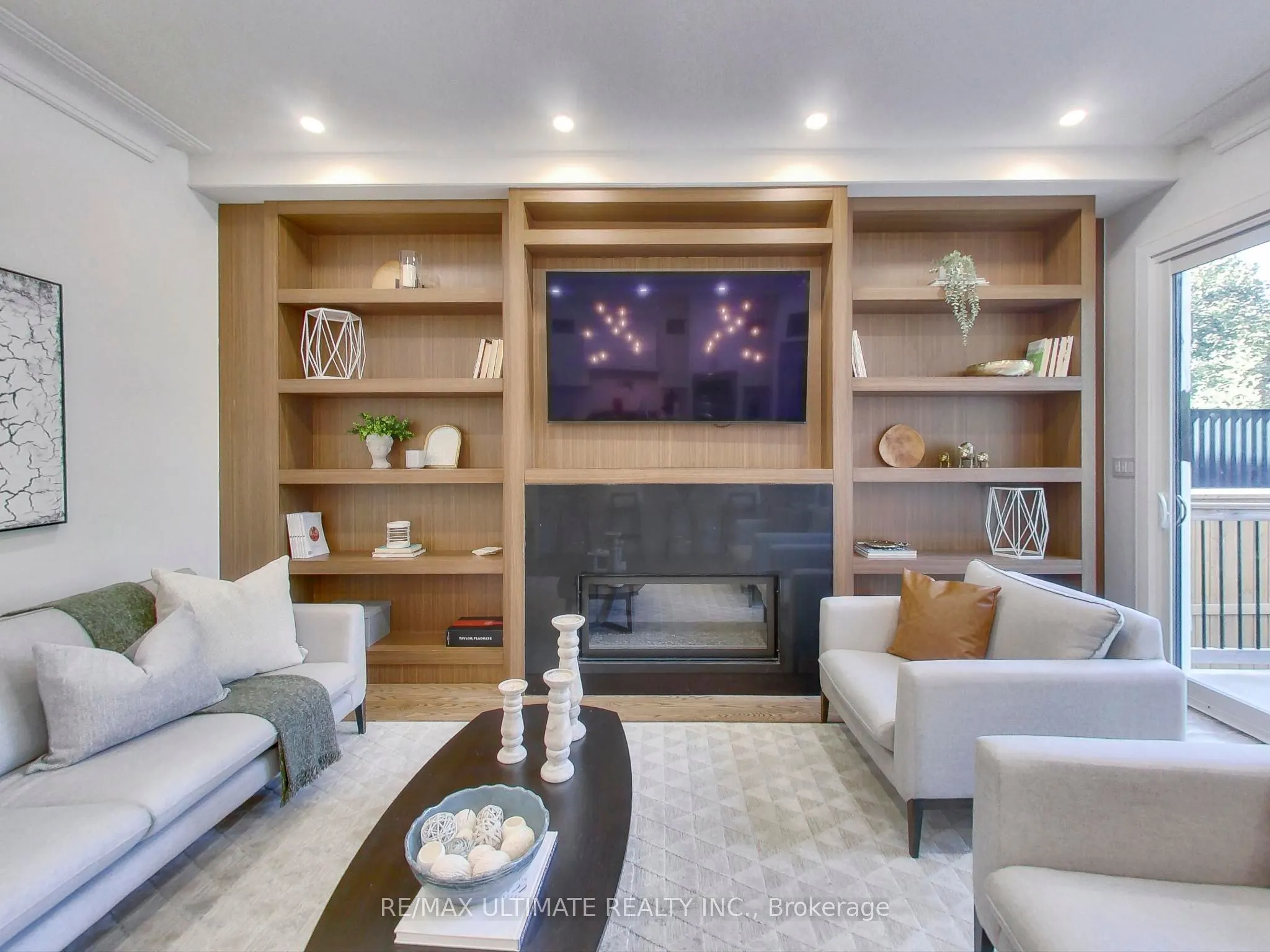 35 Fleming Crescent