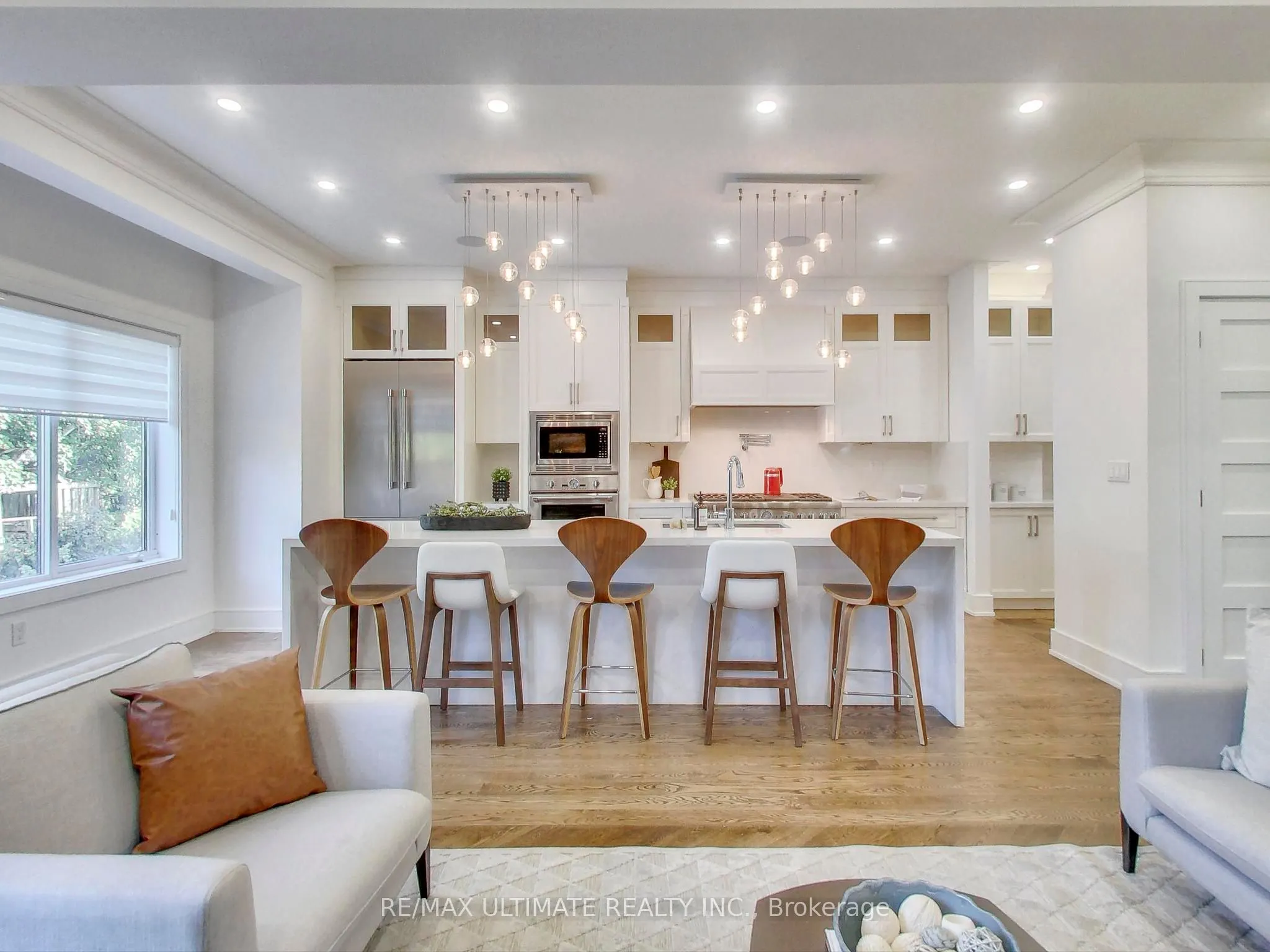 35 Fleming Crescent