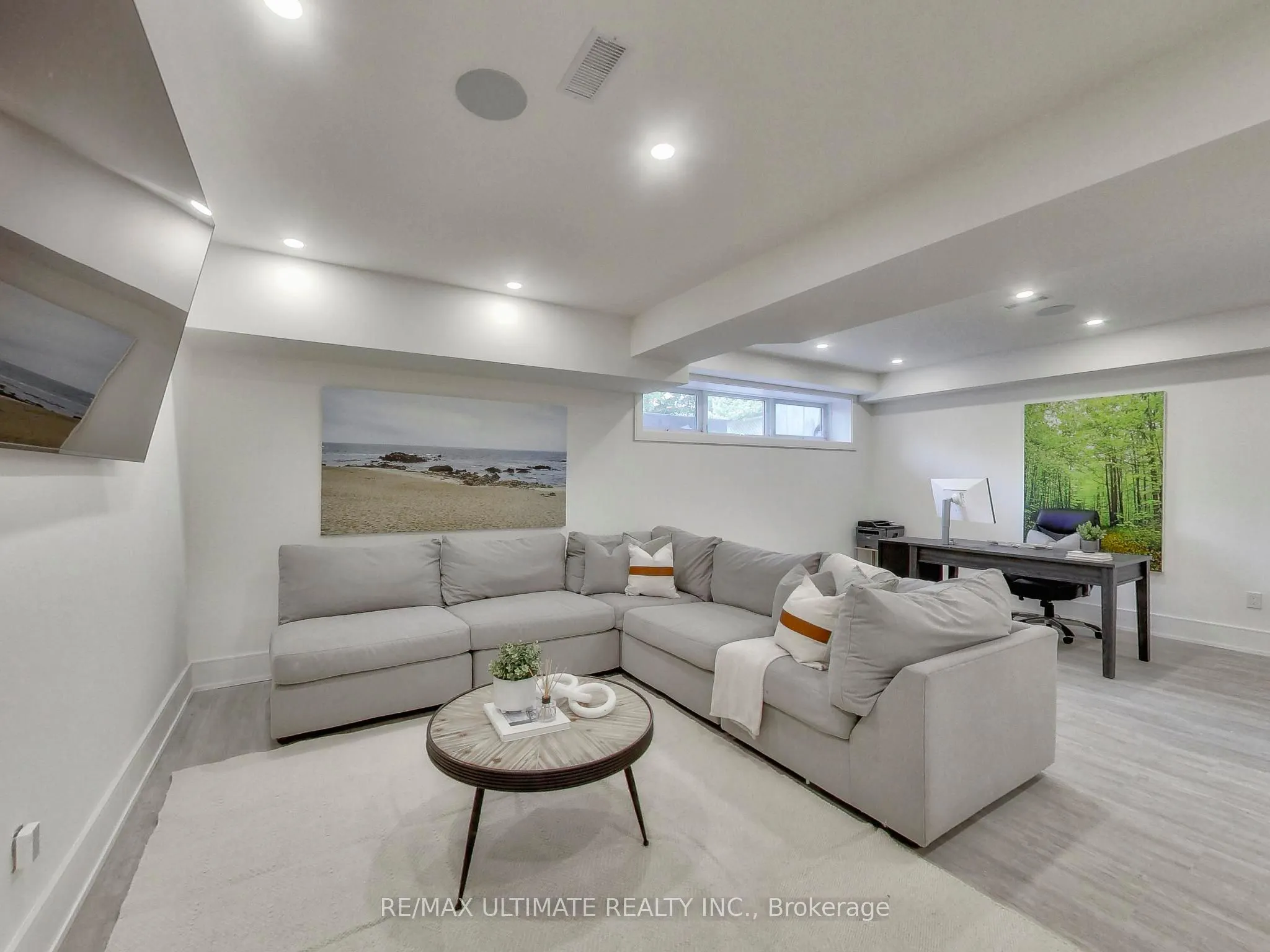 35 Fleming Crescent
