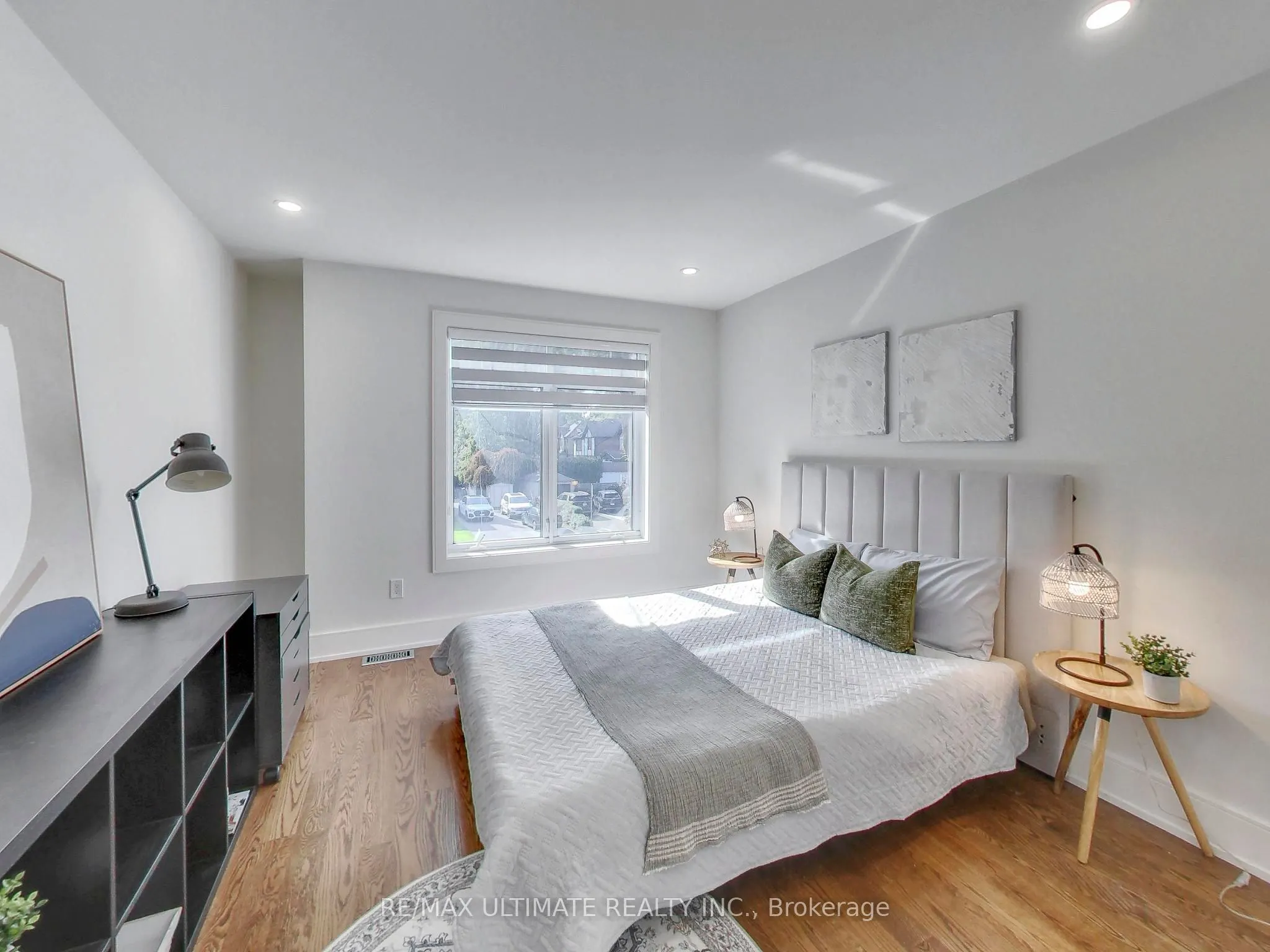35 Fleming Crescent