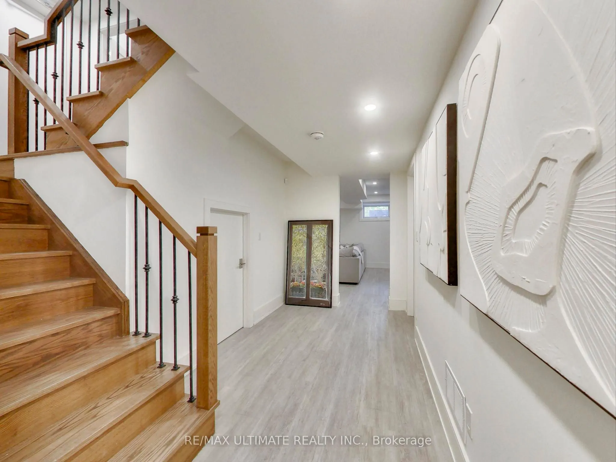 35 Fleming Crescent
