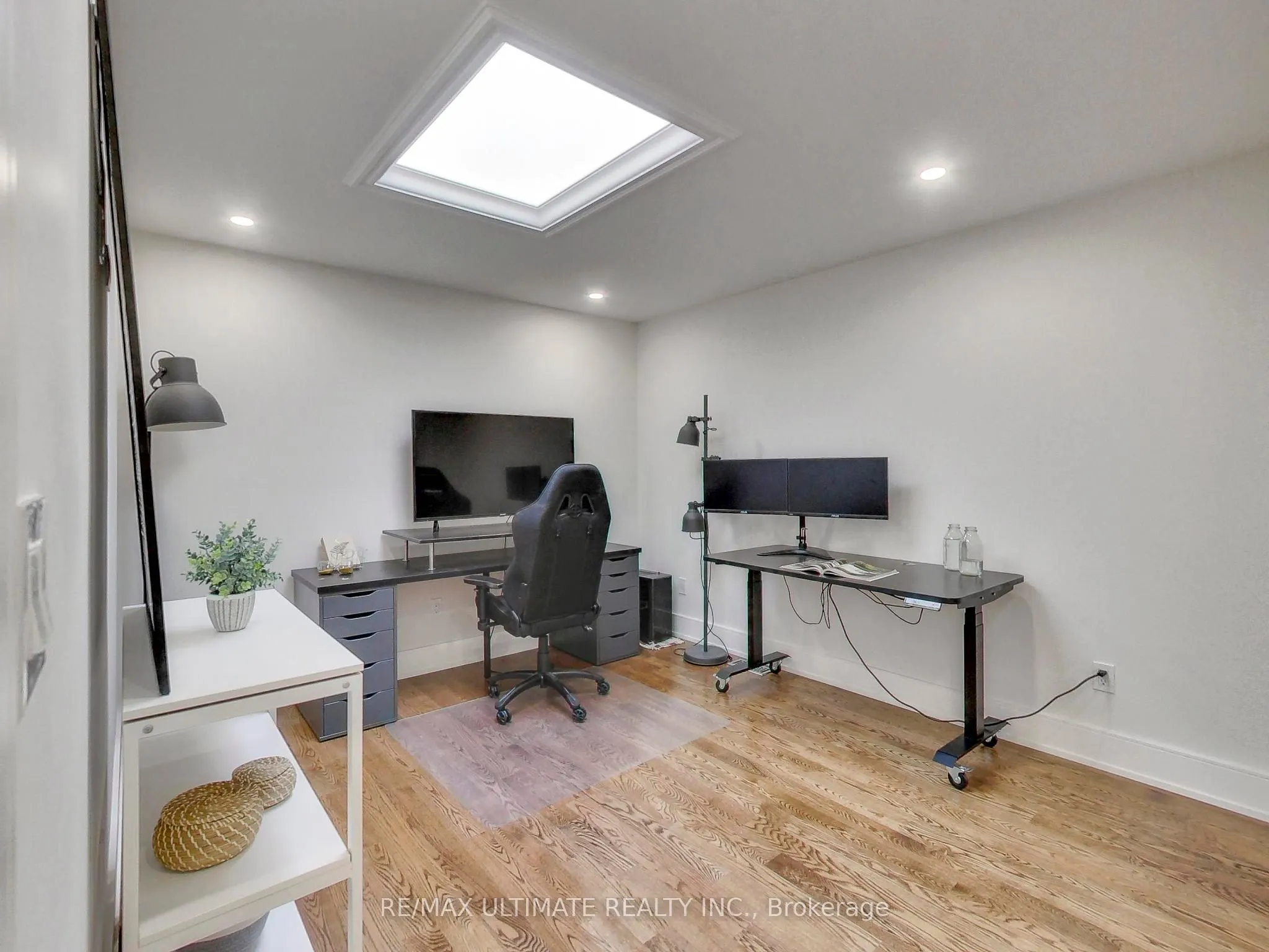 35 Fleming Crescent
