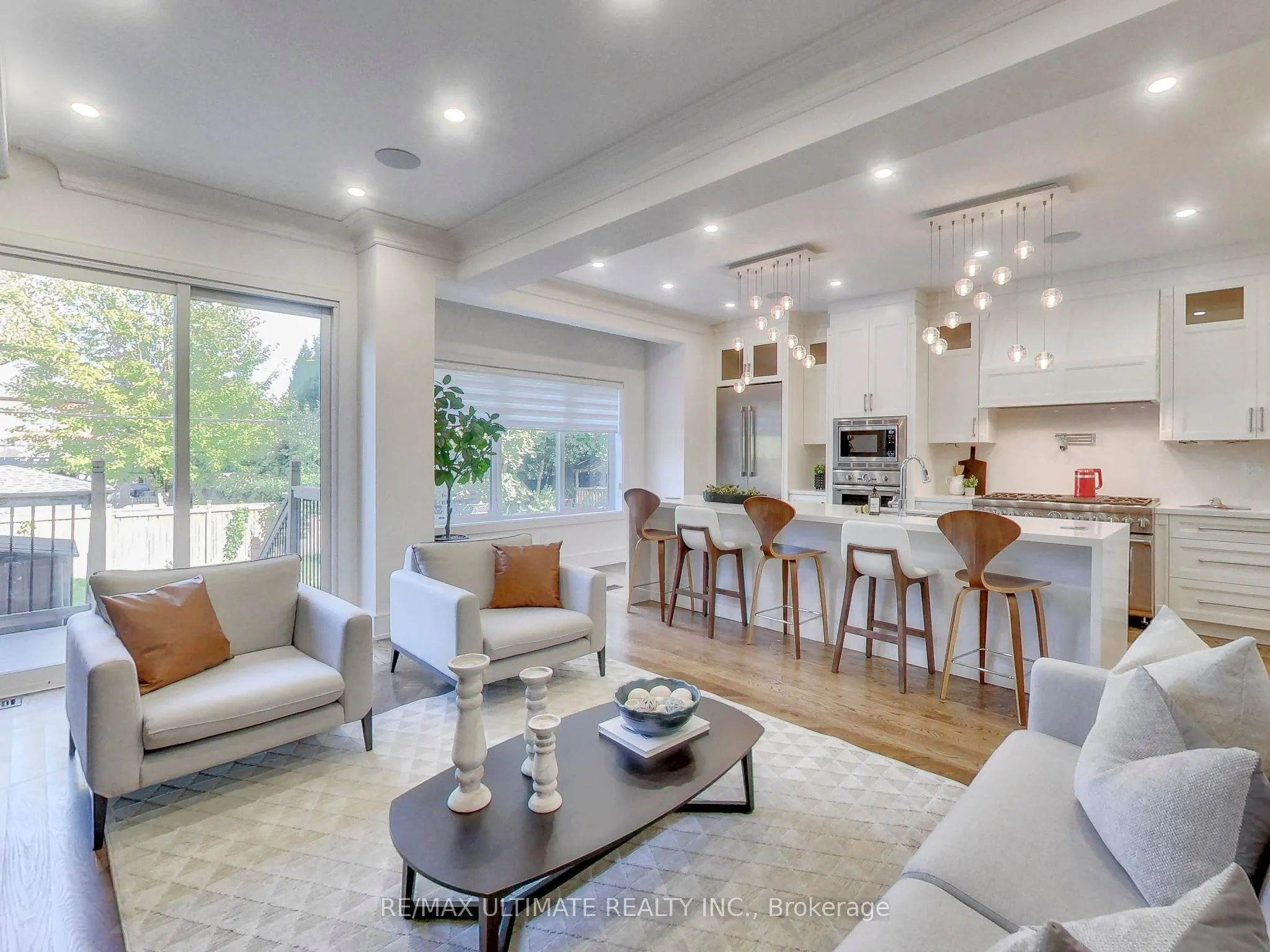35 Fleming Crescent
