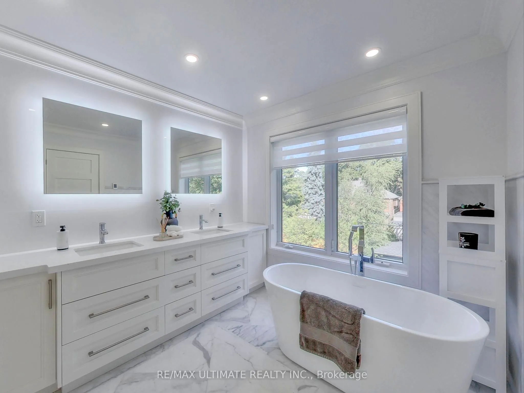 35 Fleming Crescent